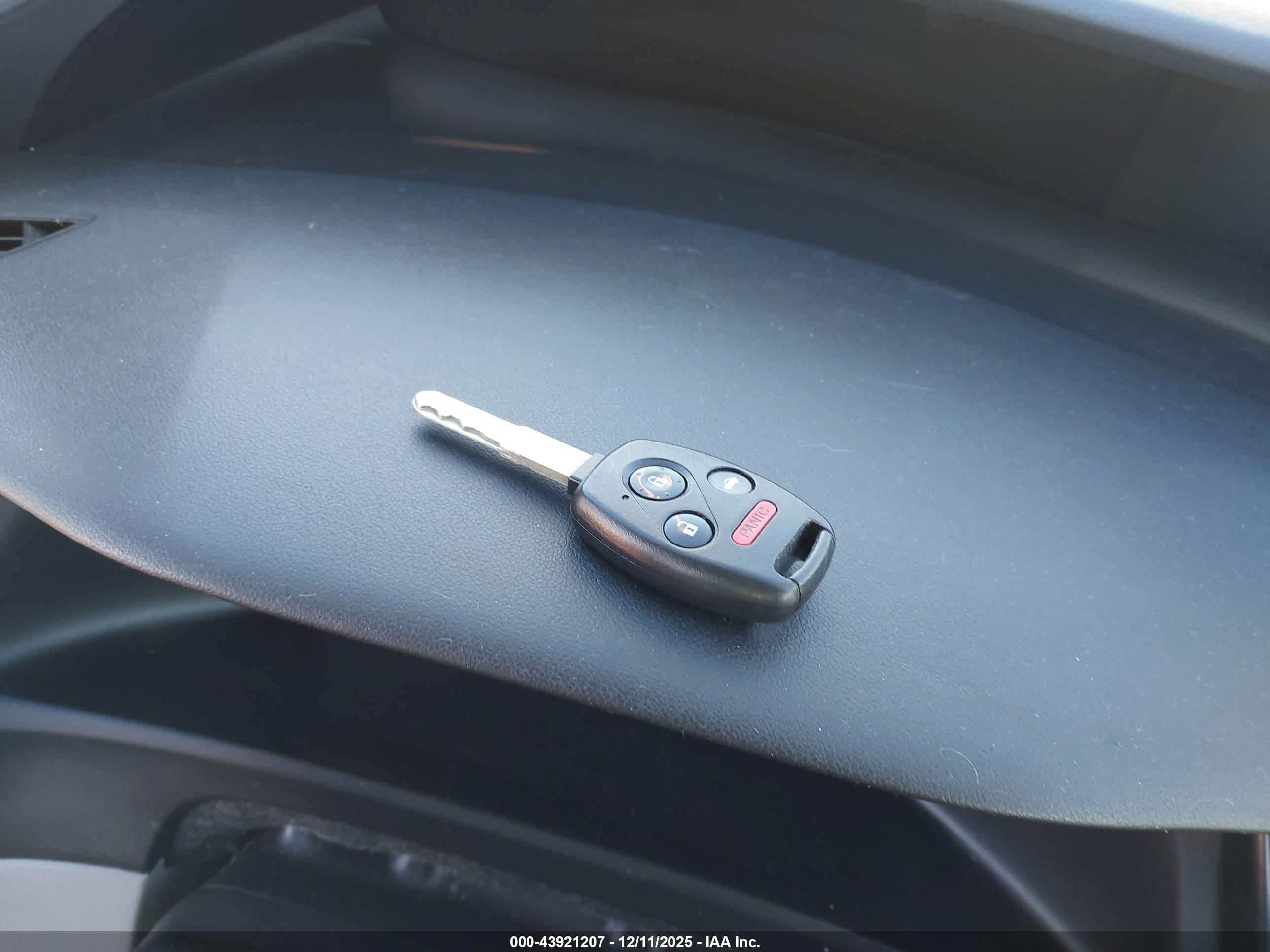 HONDA CIVIC image 11