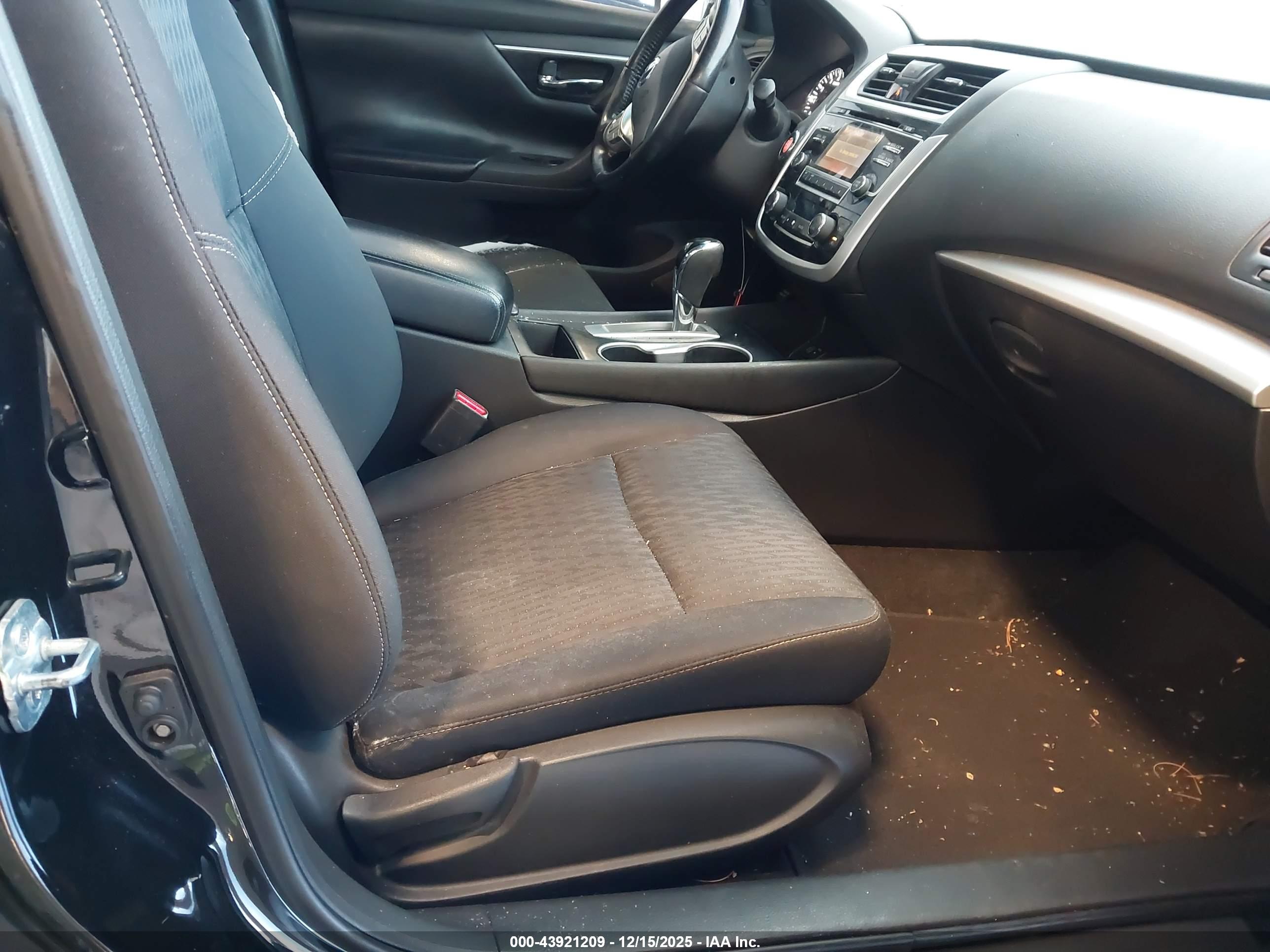 NISSAN ALTIMA image 5
