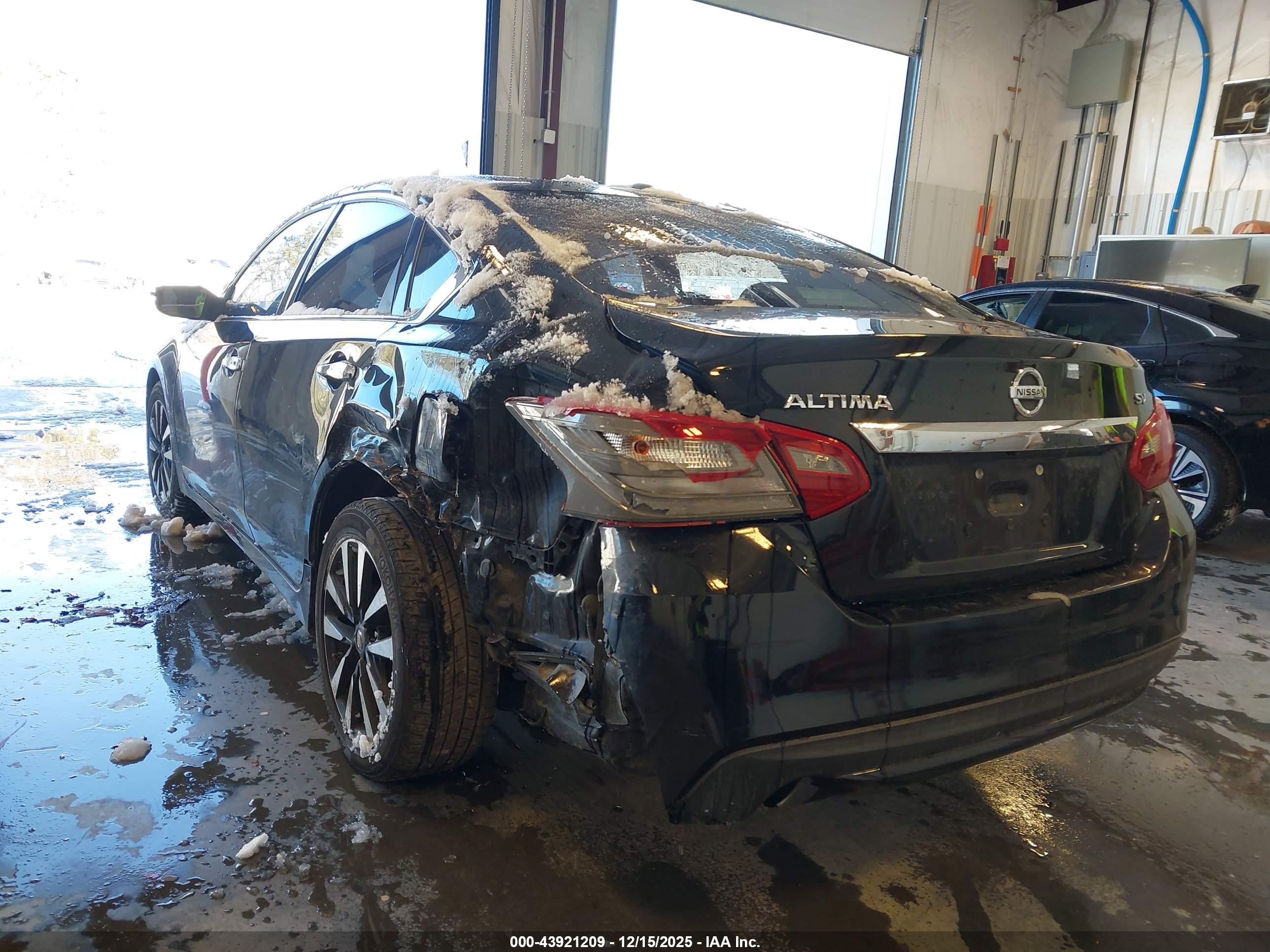 NISSAN ALTIMA image 6