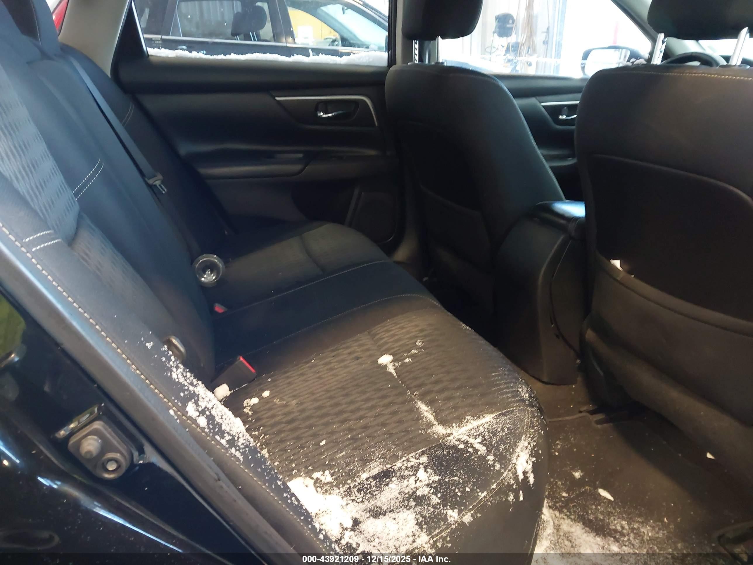 NISSAN ALTIMA image 8