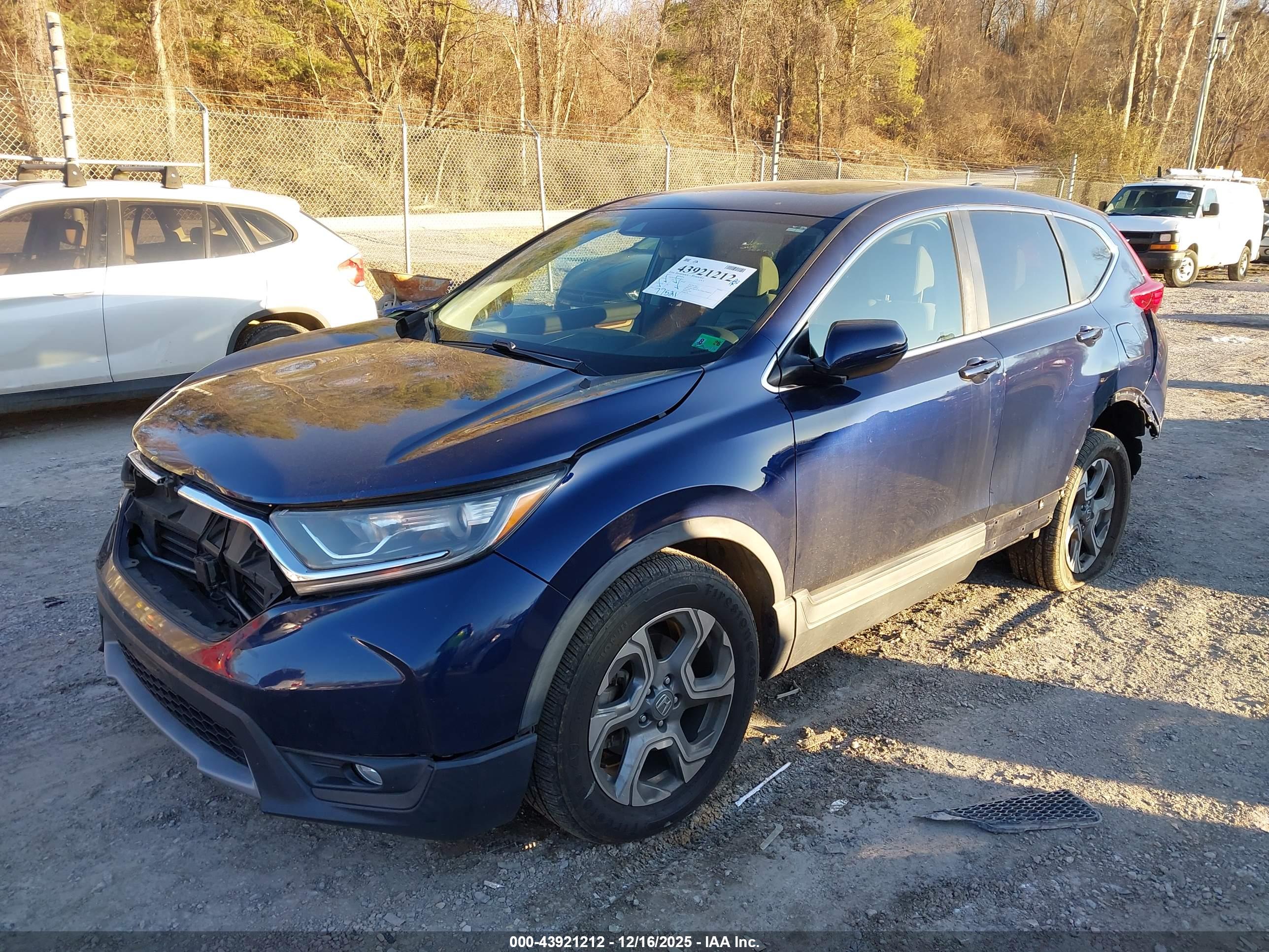 HONDA CR-V image 2