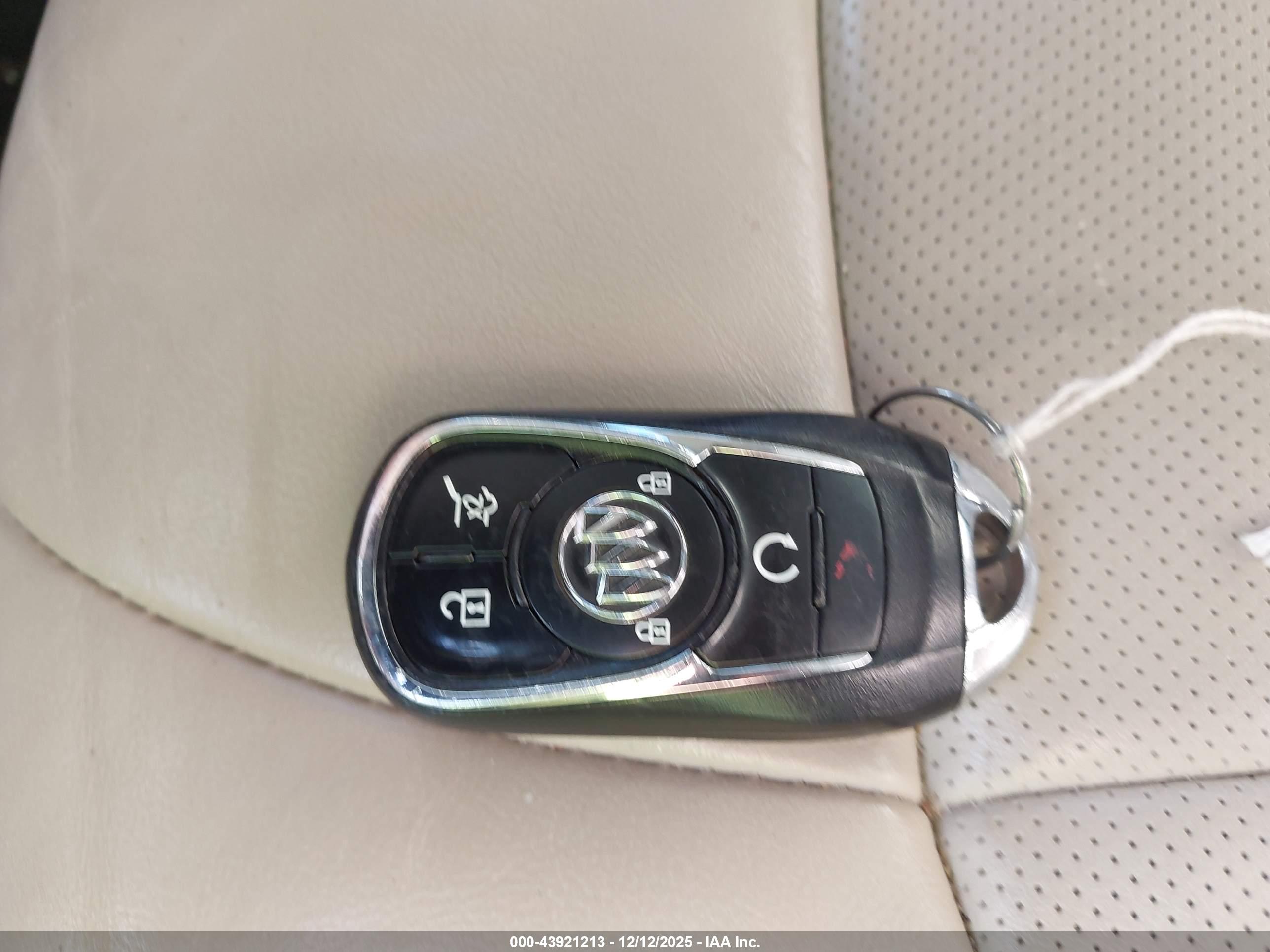 BUICK ENCLAVE image 11