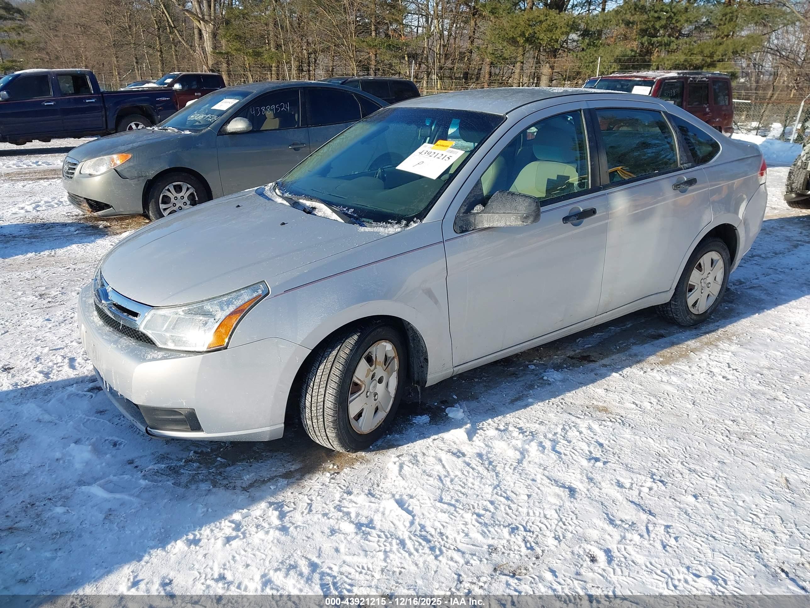 FORD FOCUS image 2