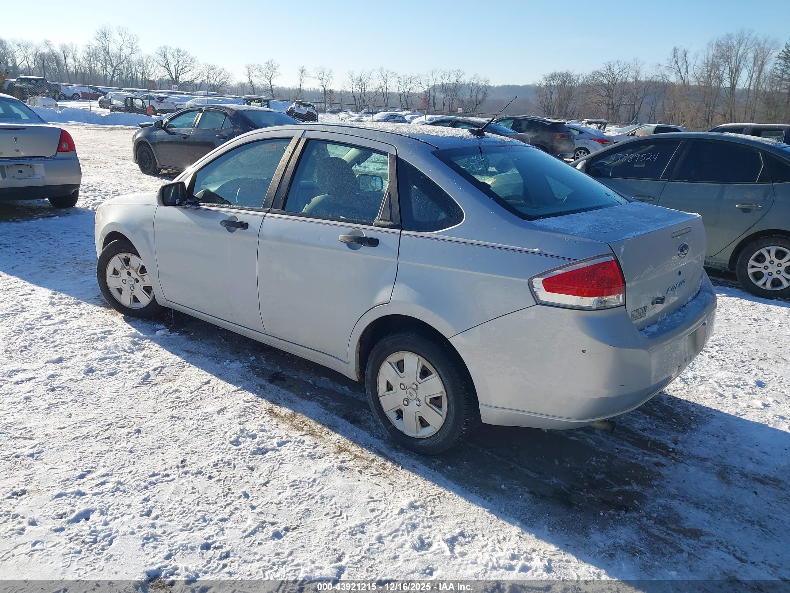 FORD FOCUS image 3