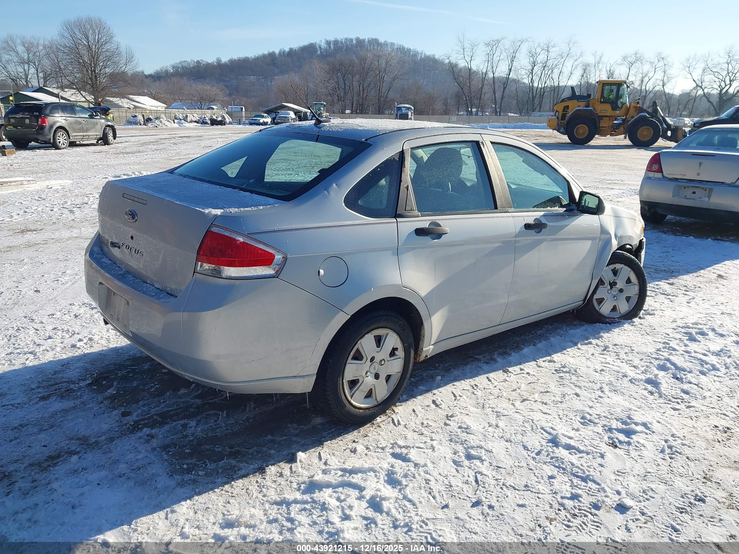 FORD FOCUS image 4