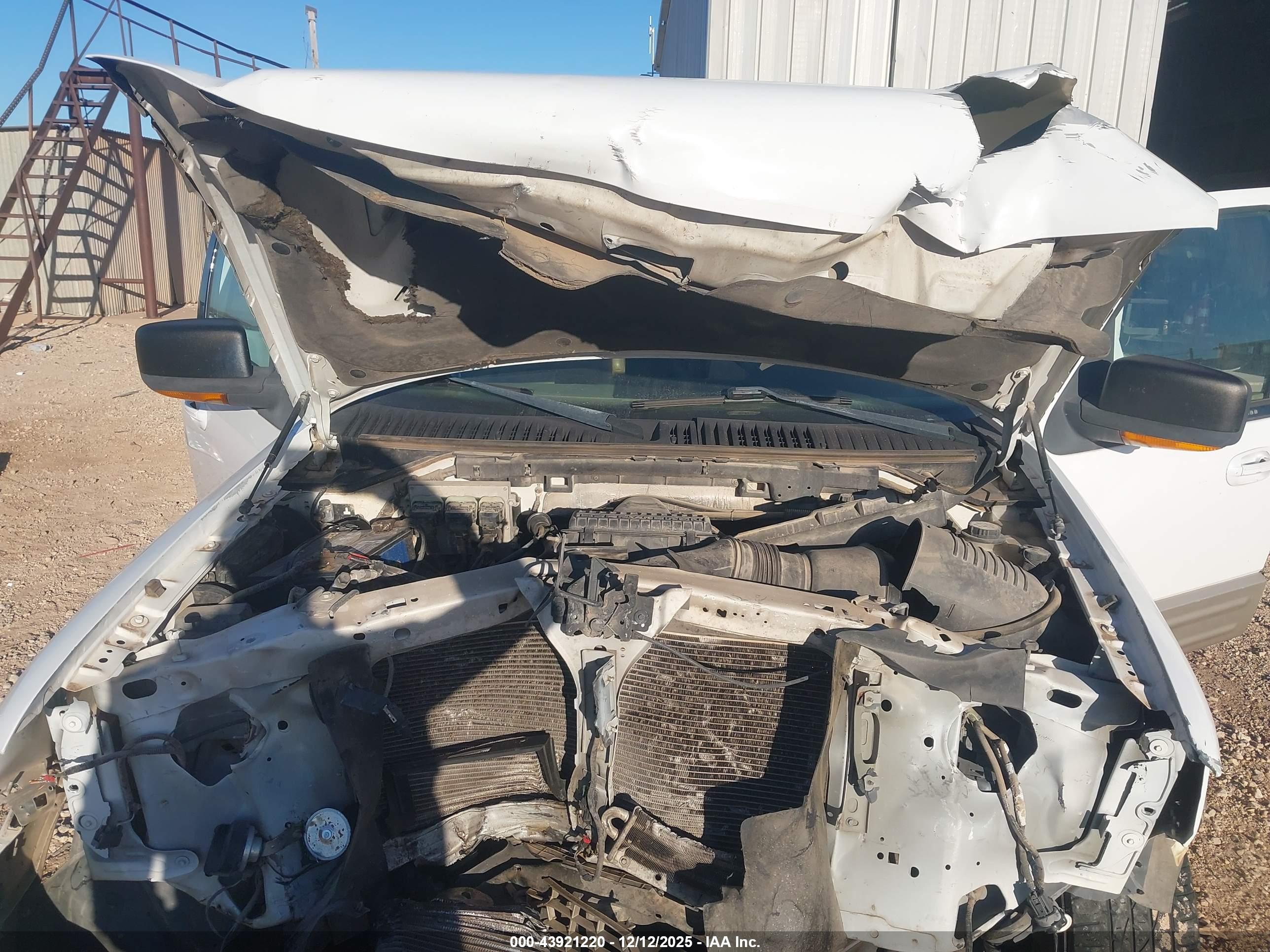FORD EXPEDITION image 10