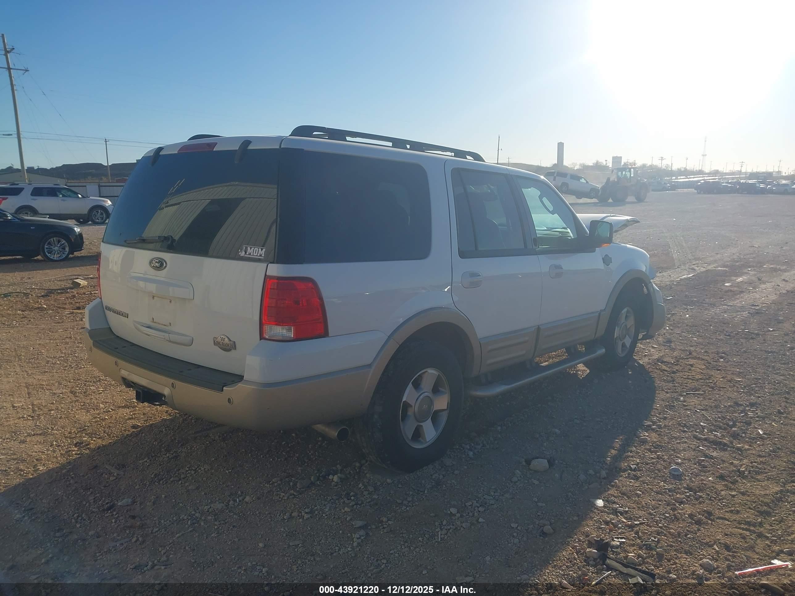 FORD EXPEDITION image 4