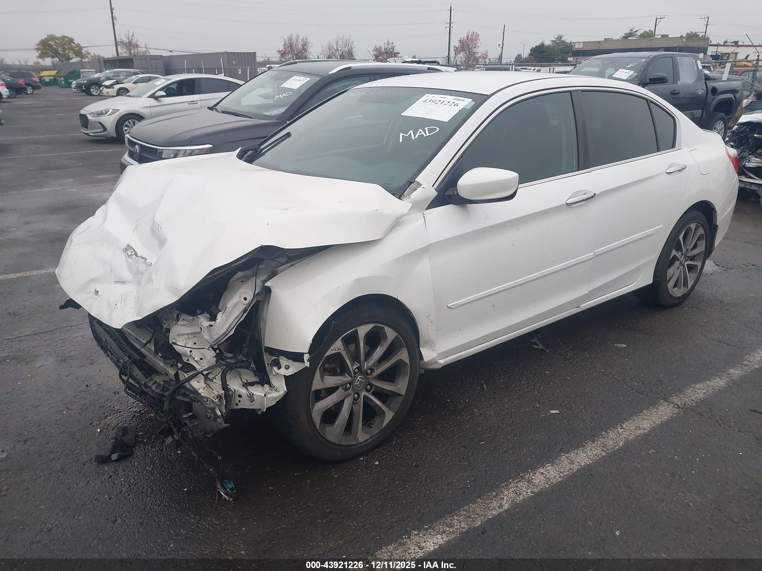 HONDA ACCORD image 2