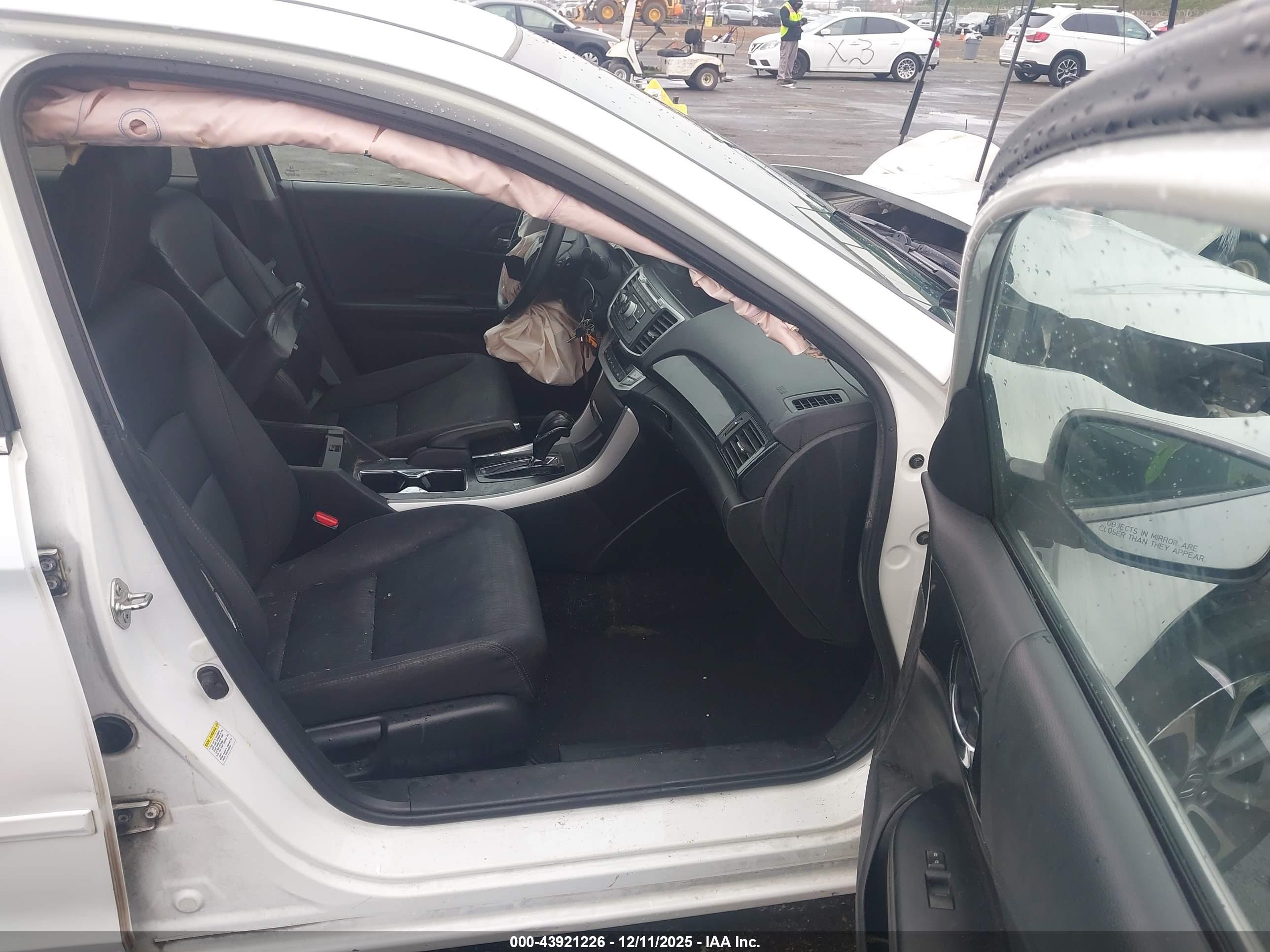 HONDA ACCORD image 5