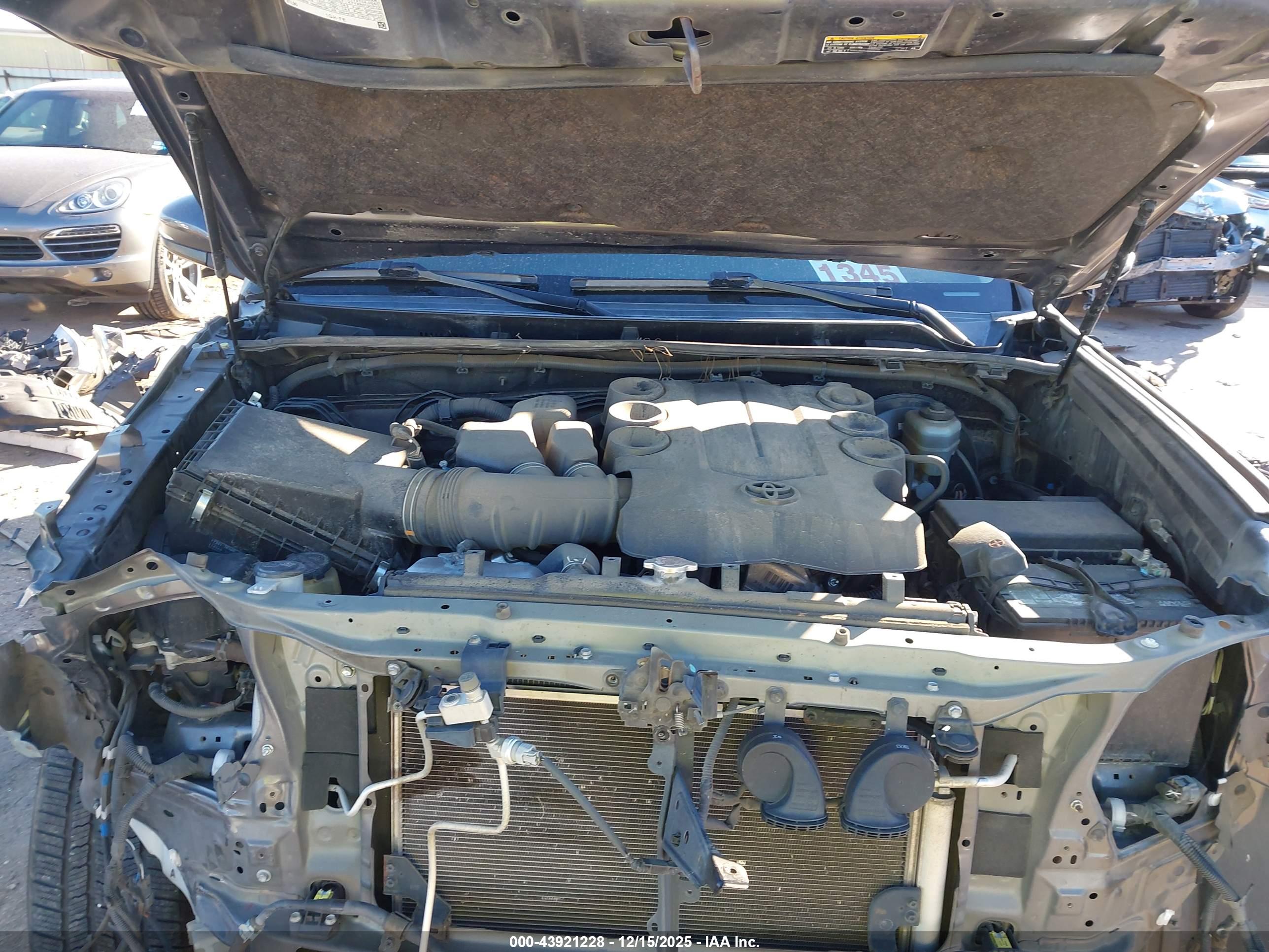 TOYOTA 4RUNNER image 10