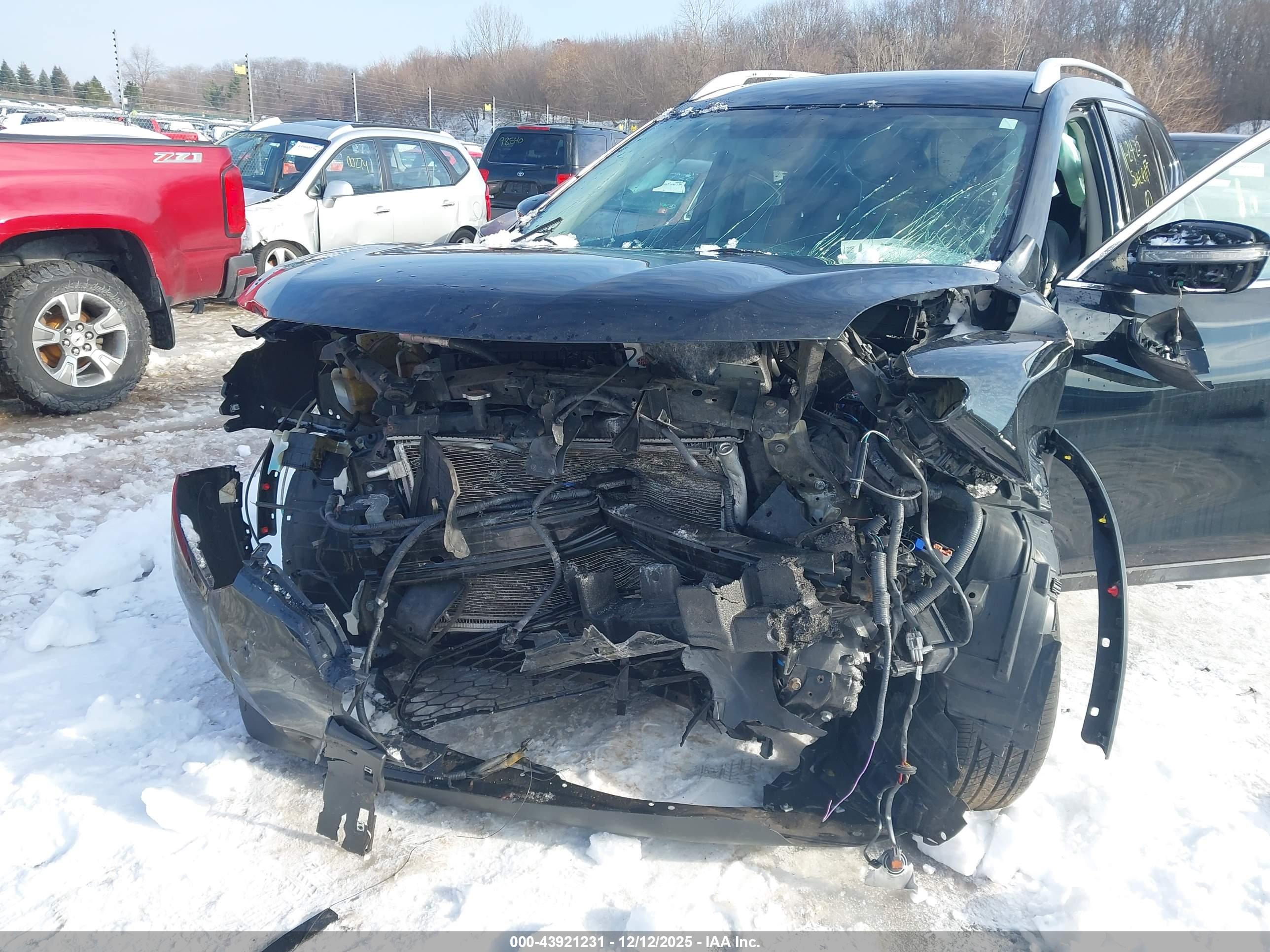 NISSAN ROGUE image 6