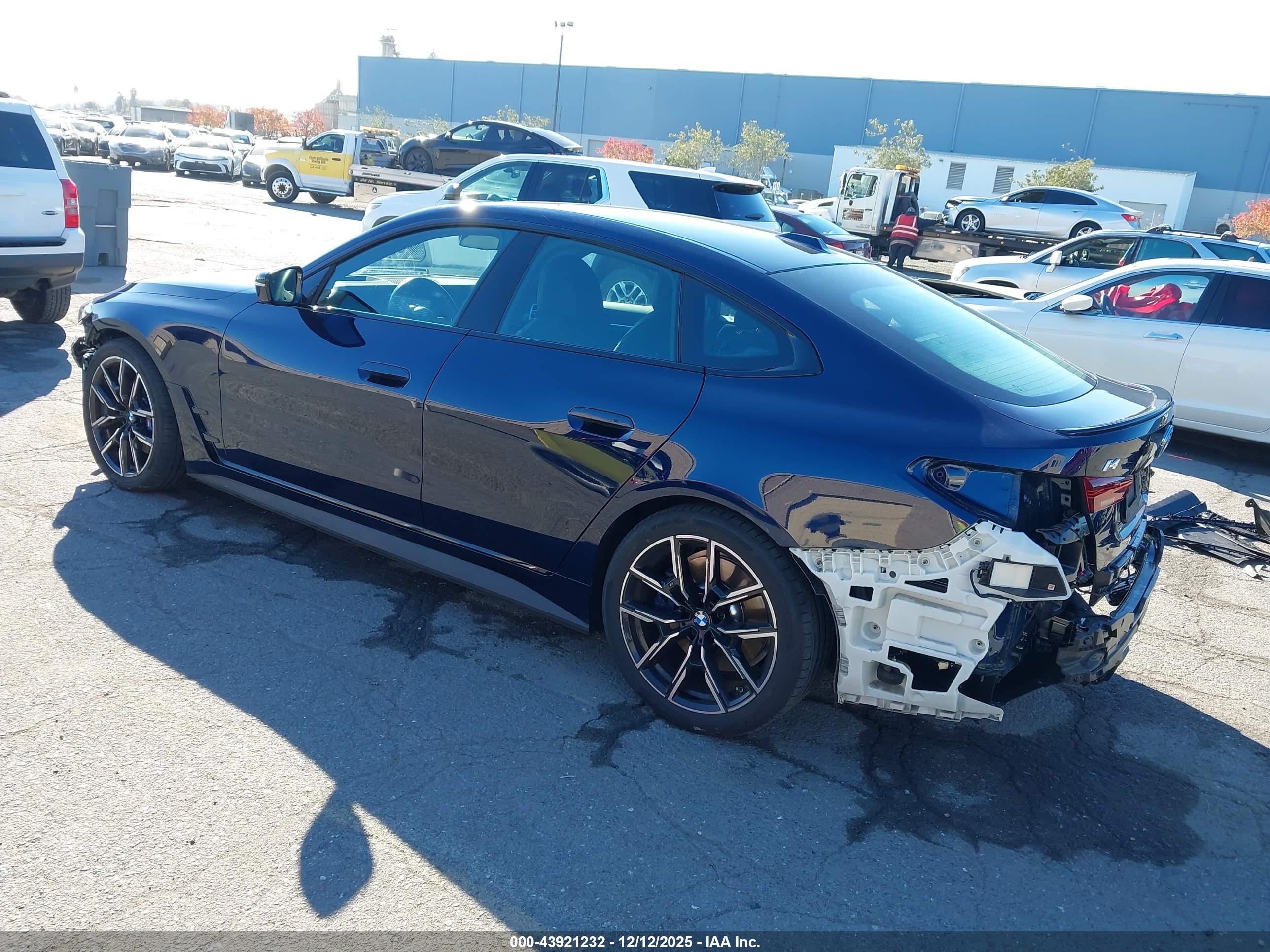 BMW I4 image 3