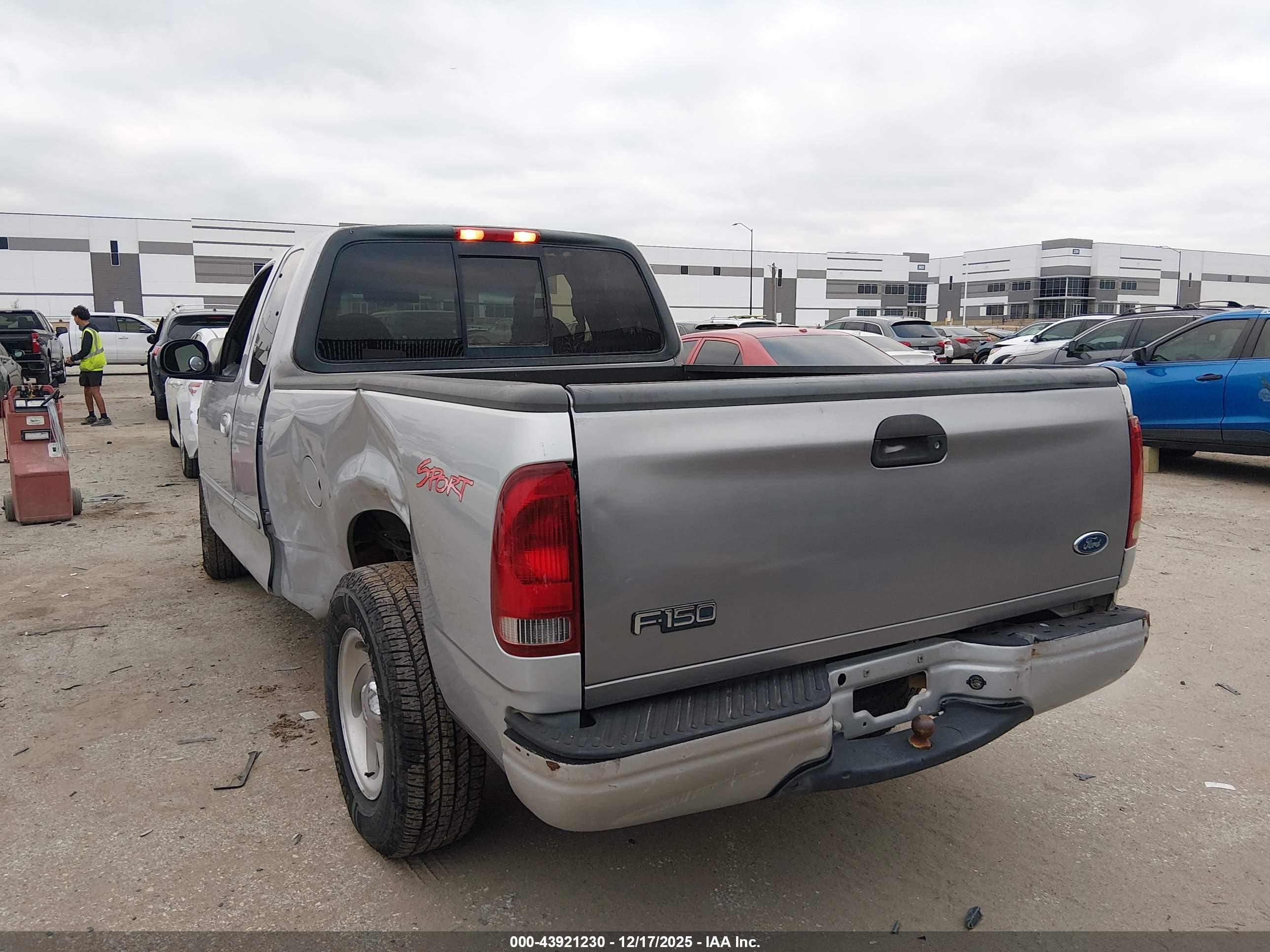 FORD F-150 image 3