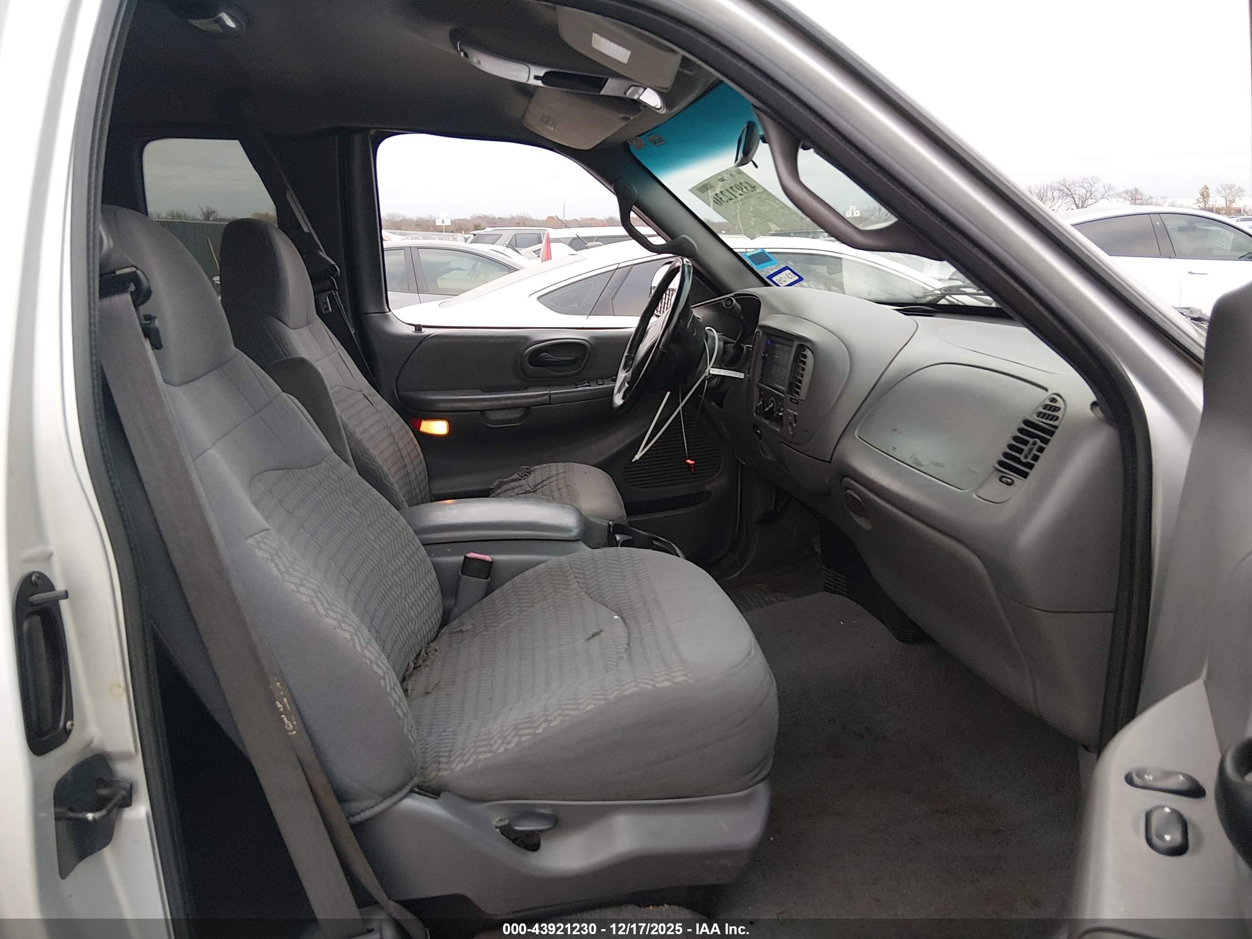FORD F-150 image 5
