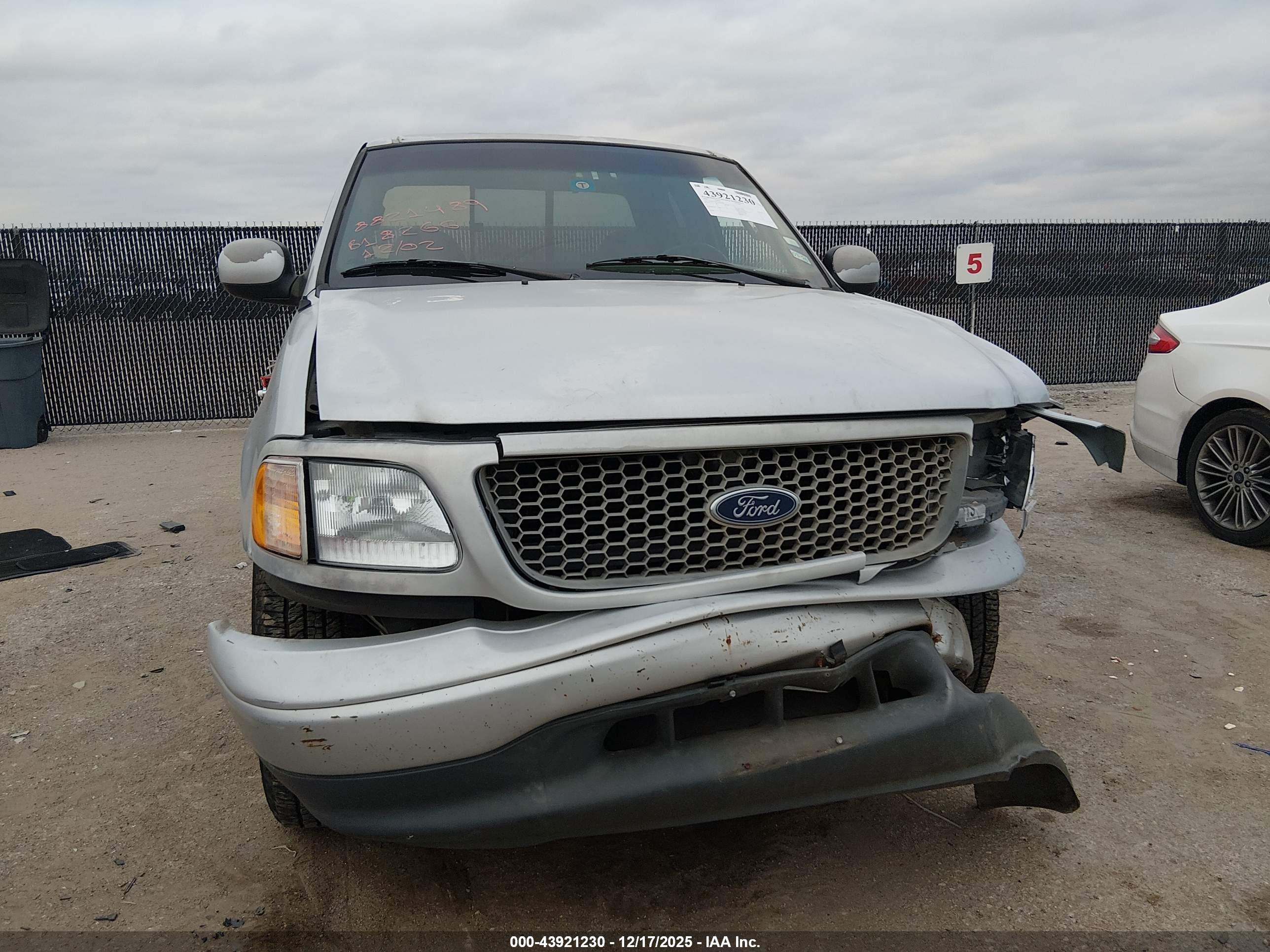 FORD F-150 image 6