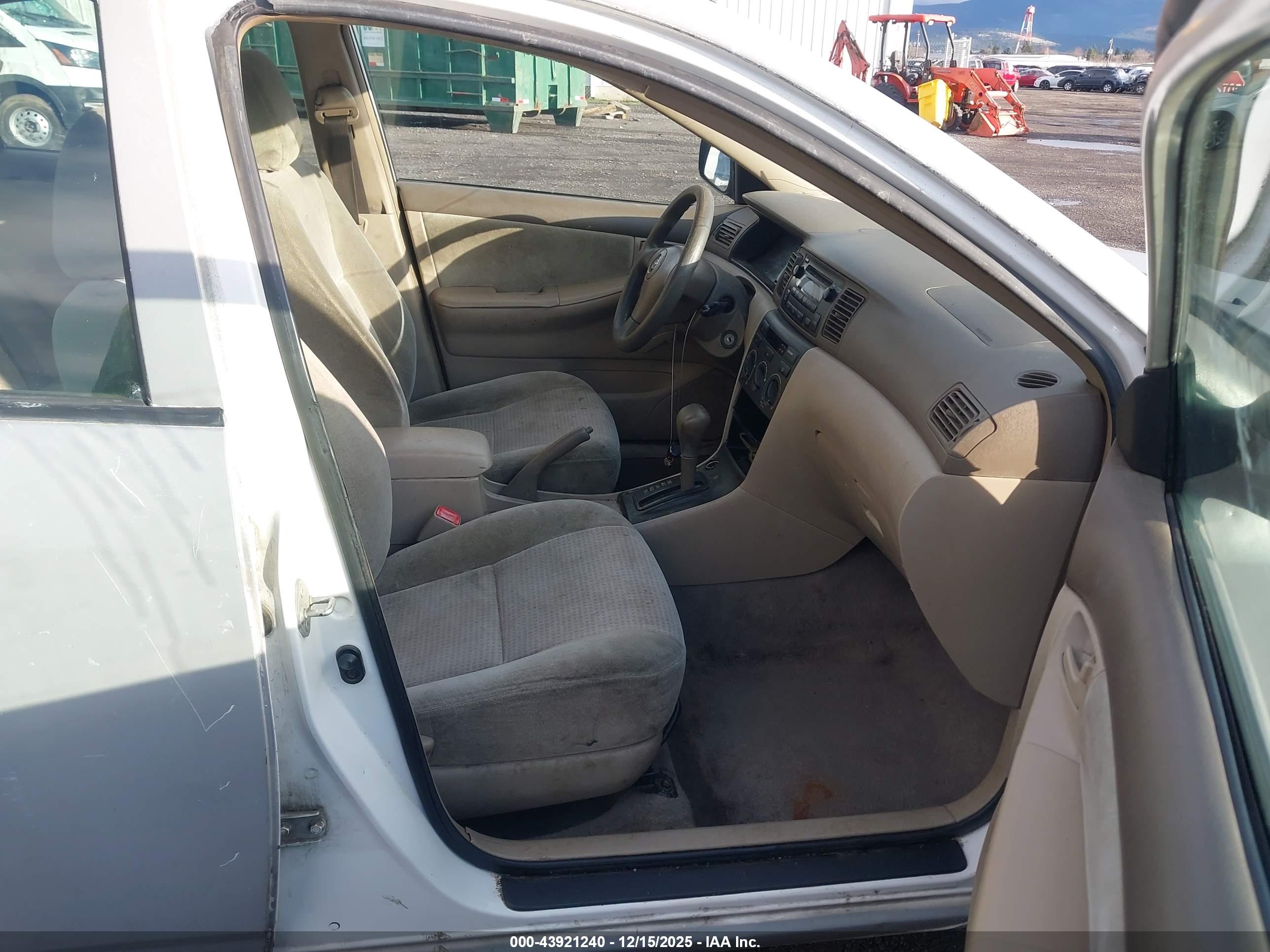 TOYOTA COROLLA image 5