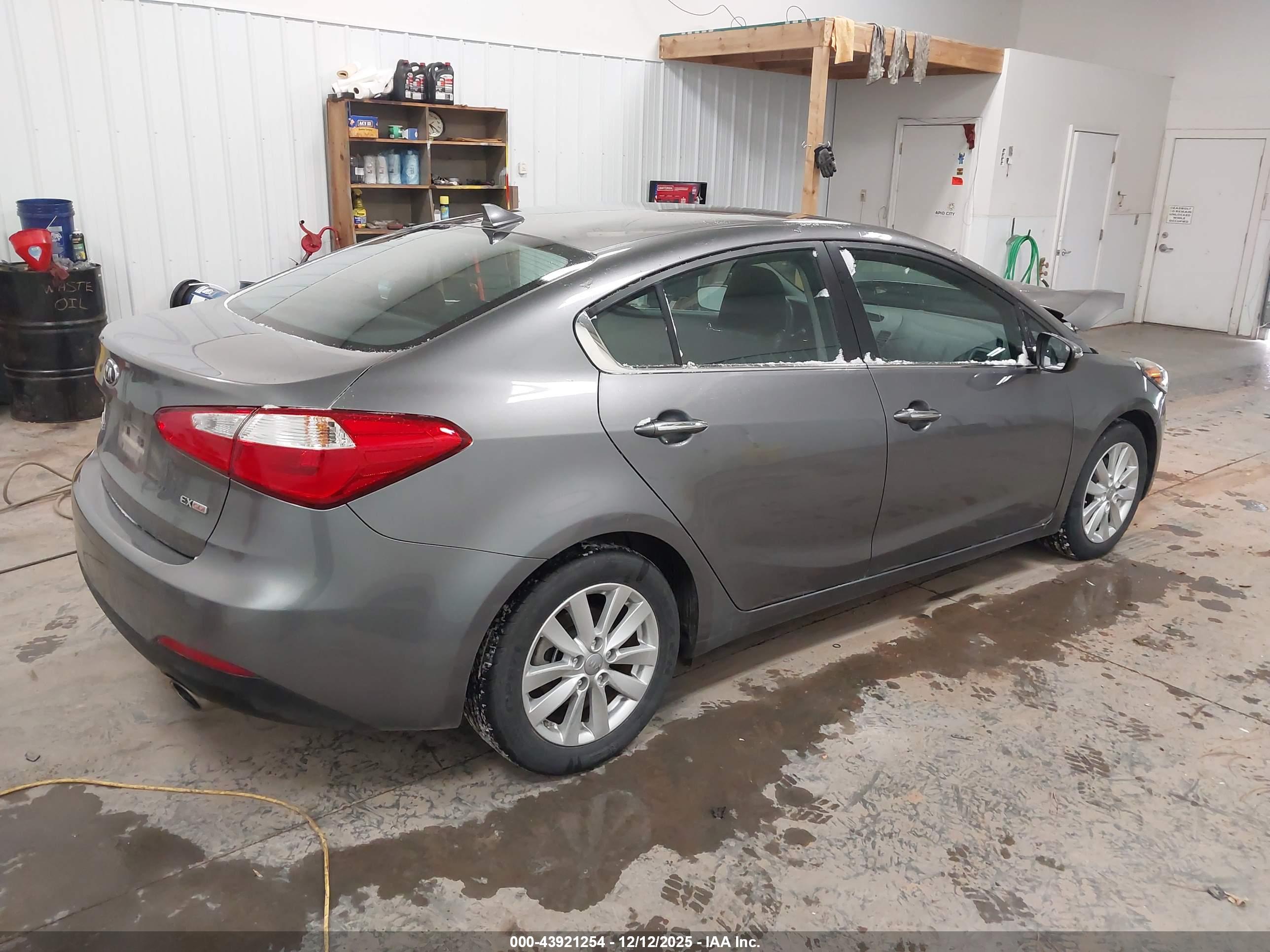 KIA FORTE image 4