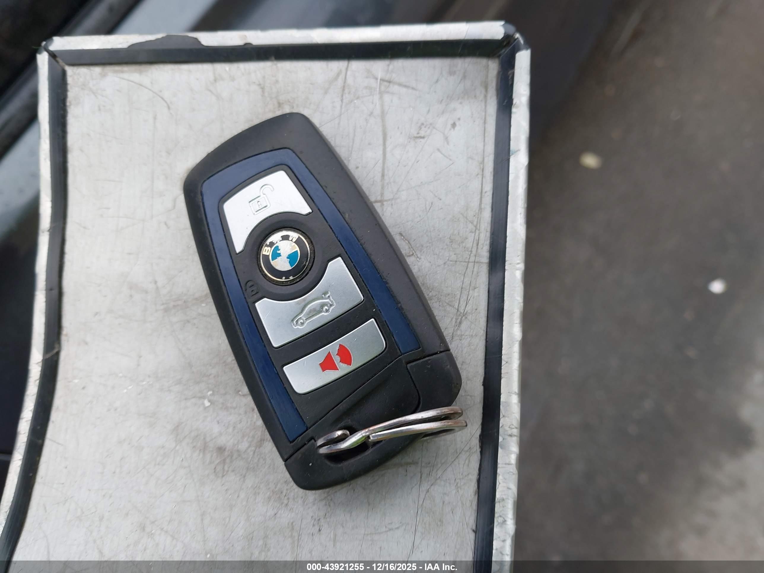BMW 328I image 11