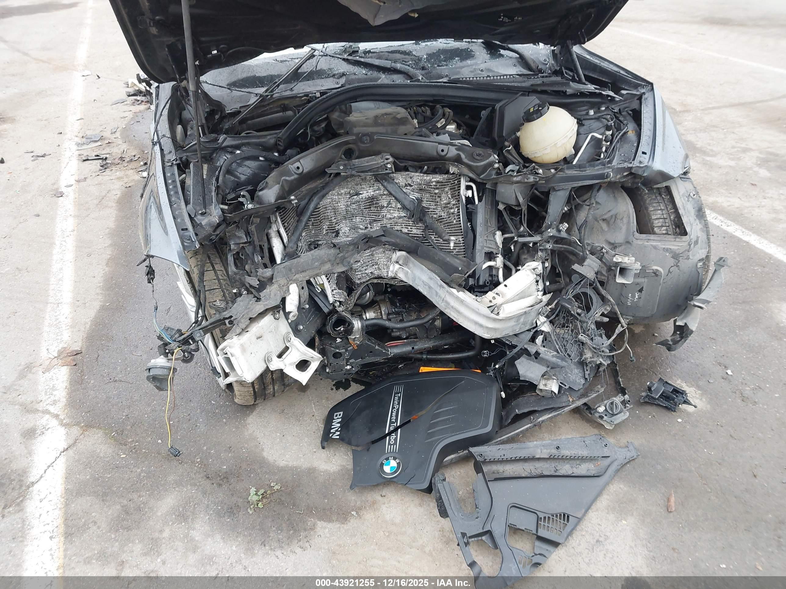 BMW 328I image 6