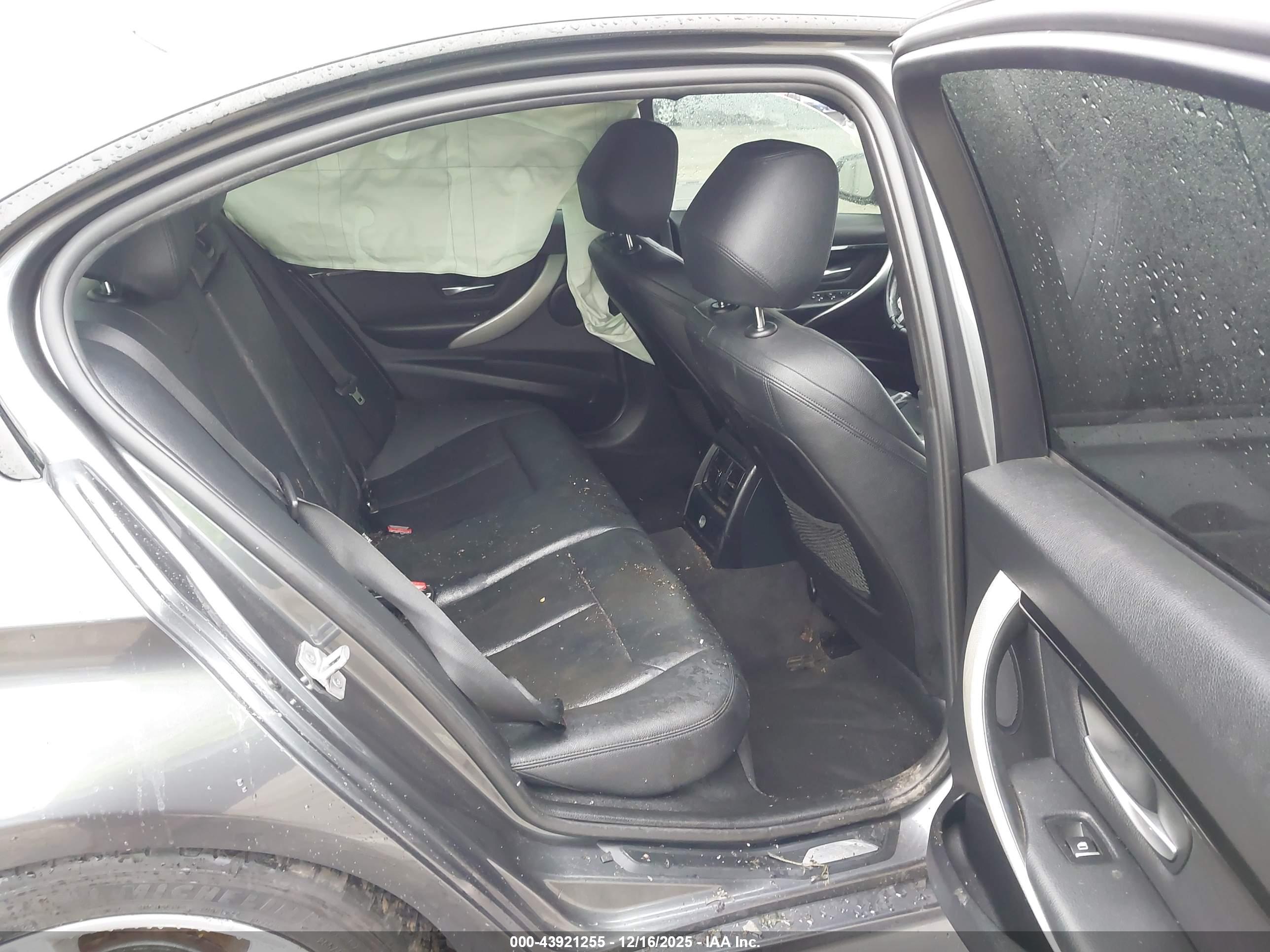 BMW 328I image 8