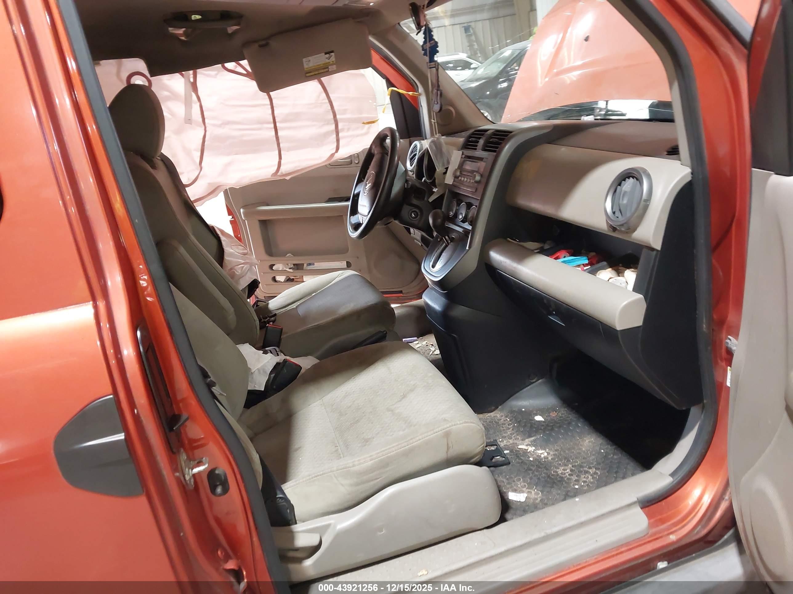 HONDA ELEMENT image 5