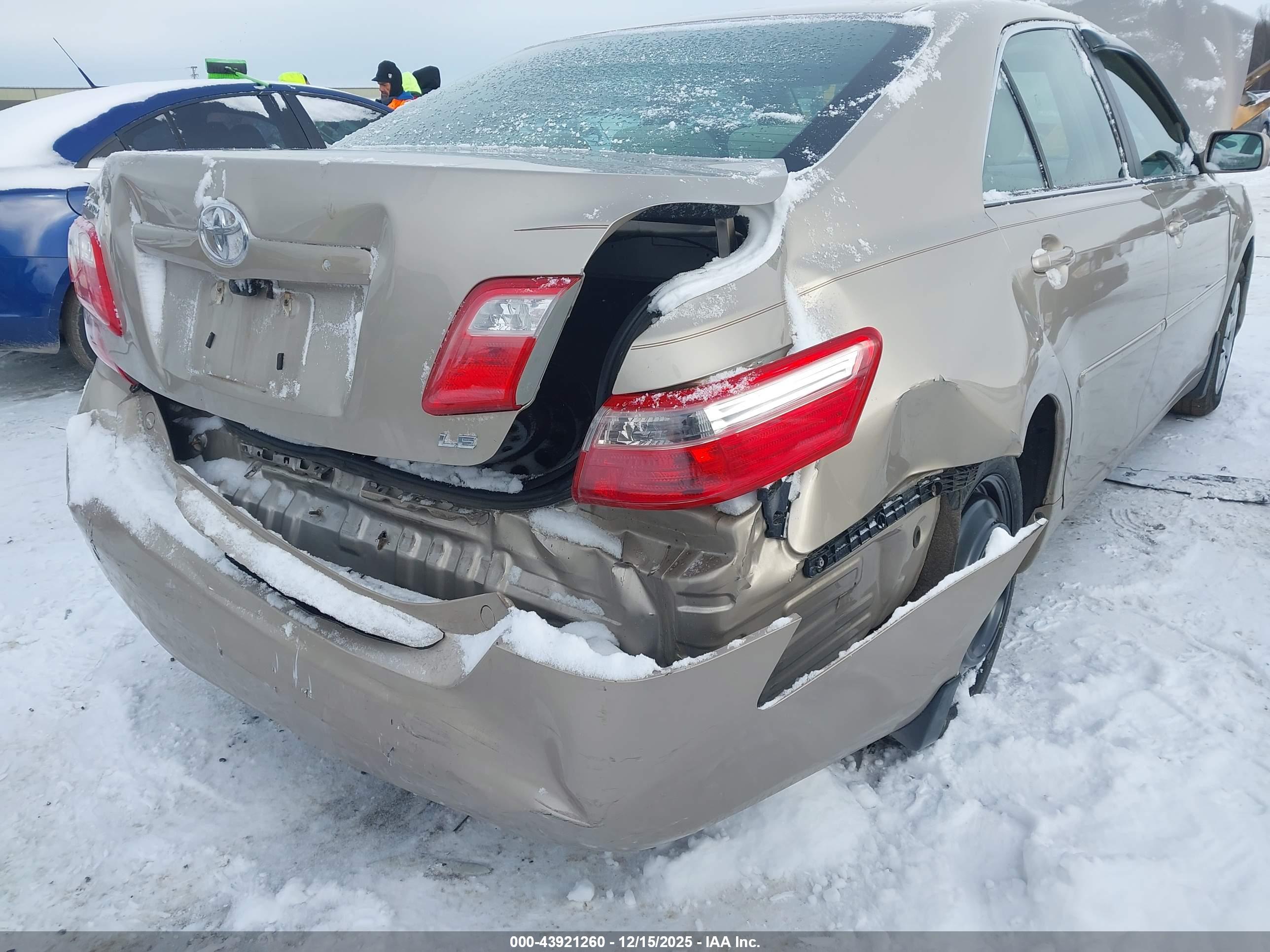 TOYOTA CAMRY image 6