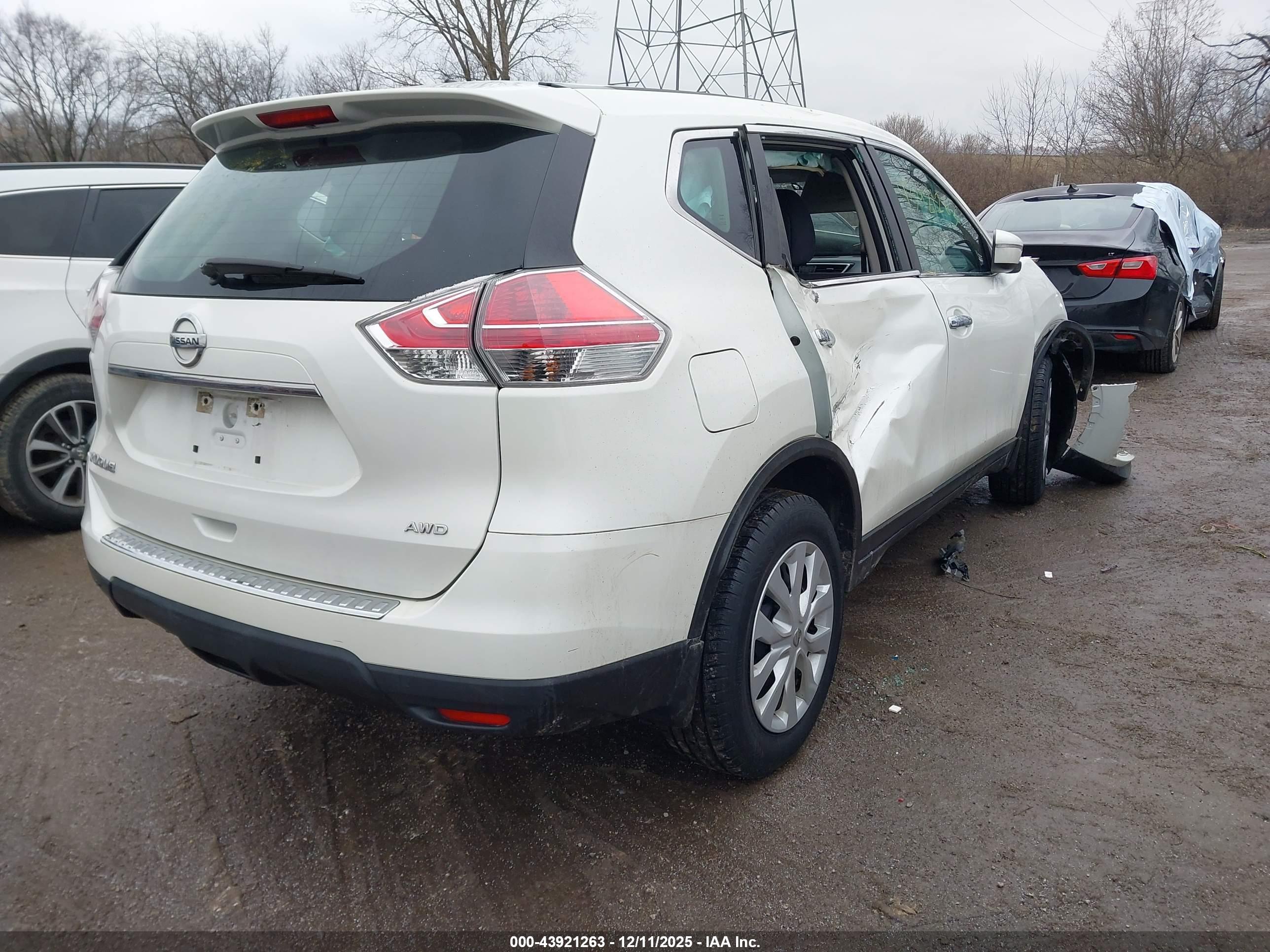 NISSAN ROGUE image 4