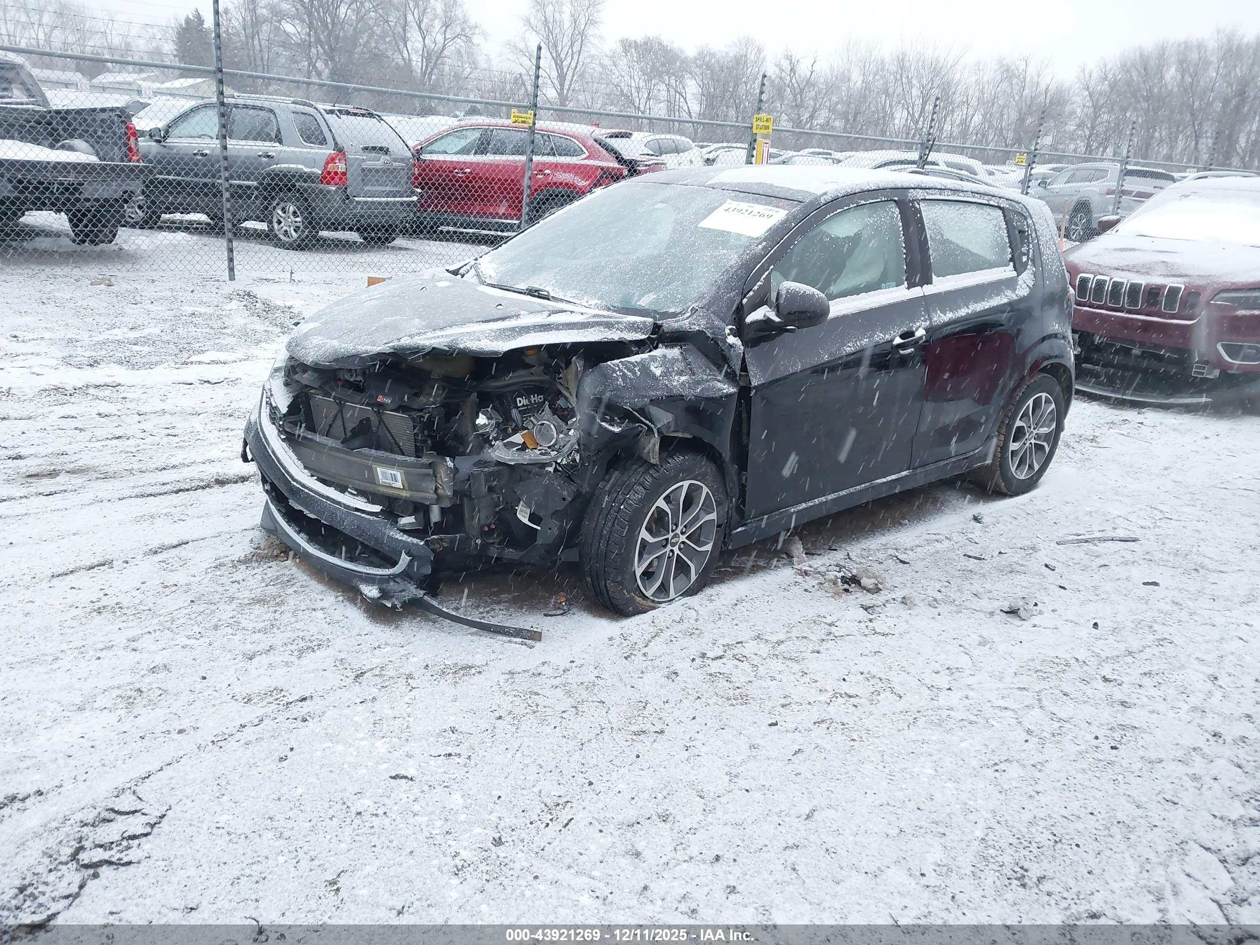 CHEVROLET SONIC image 2