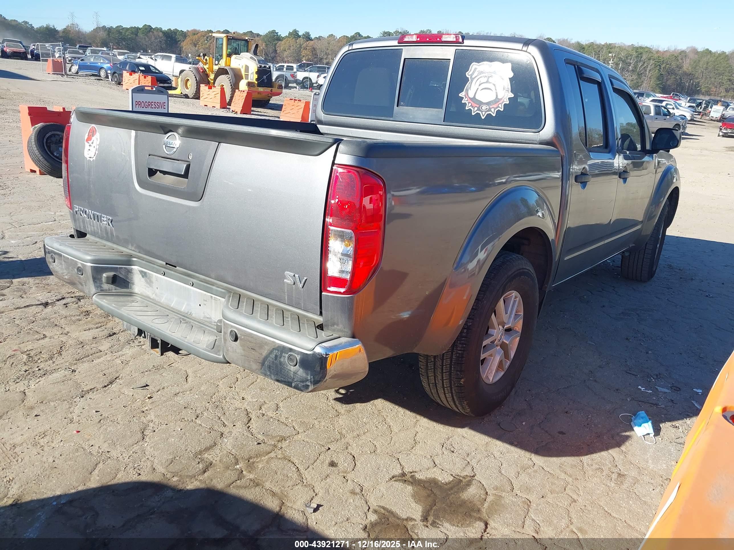 NISSAN FRONTIER image 4