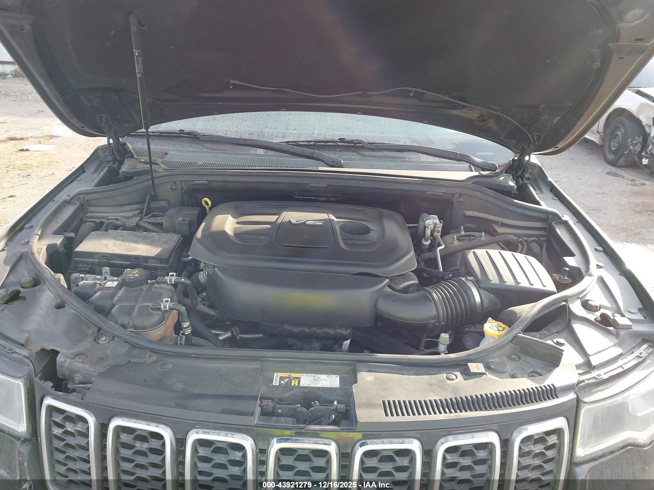 JEEP GRAND image 10