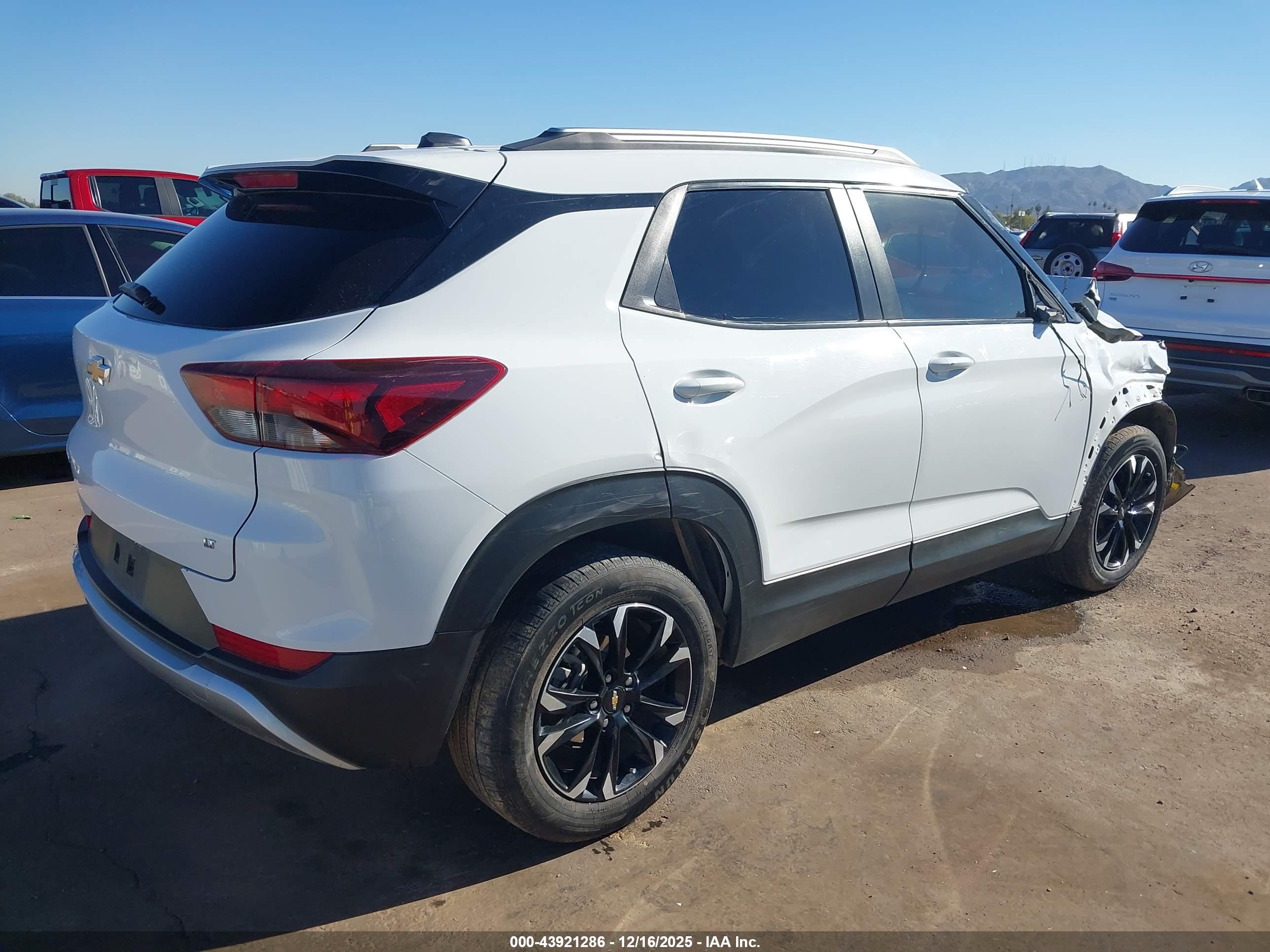 CHEVROLET TRAILBLAZER image 4