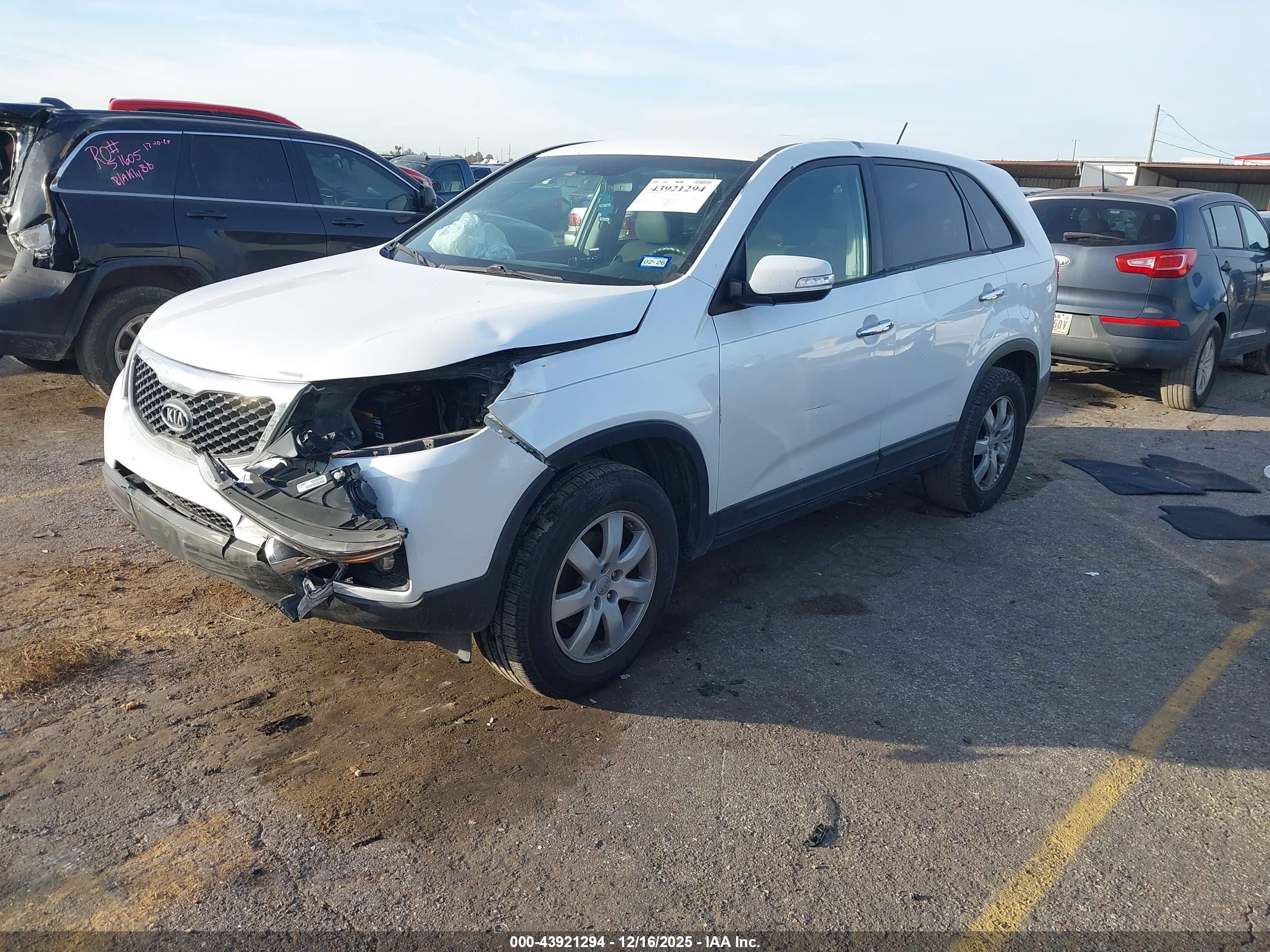 KIA SORENTO image 2