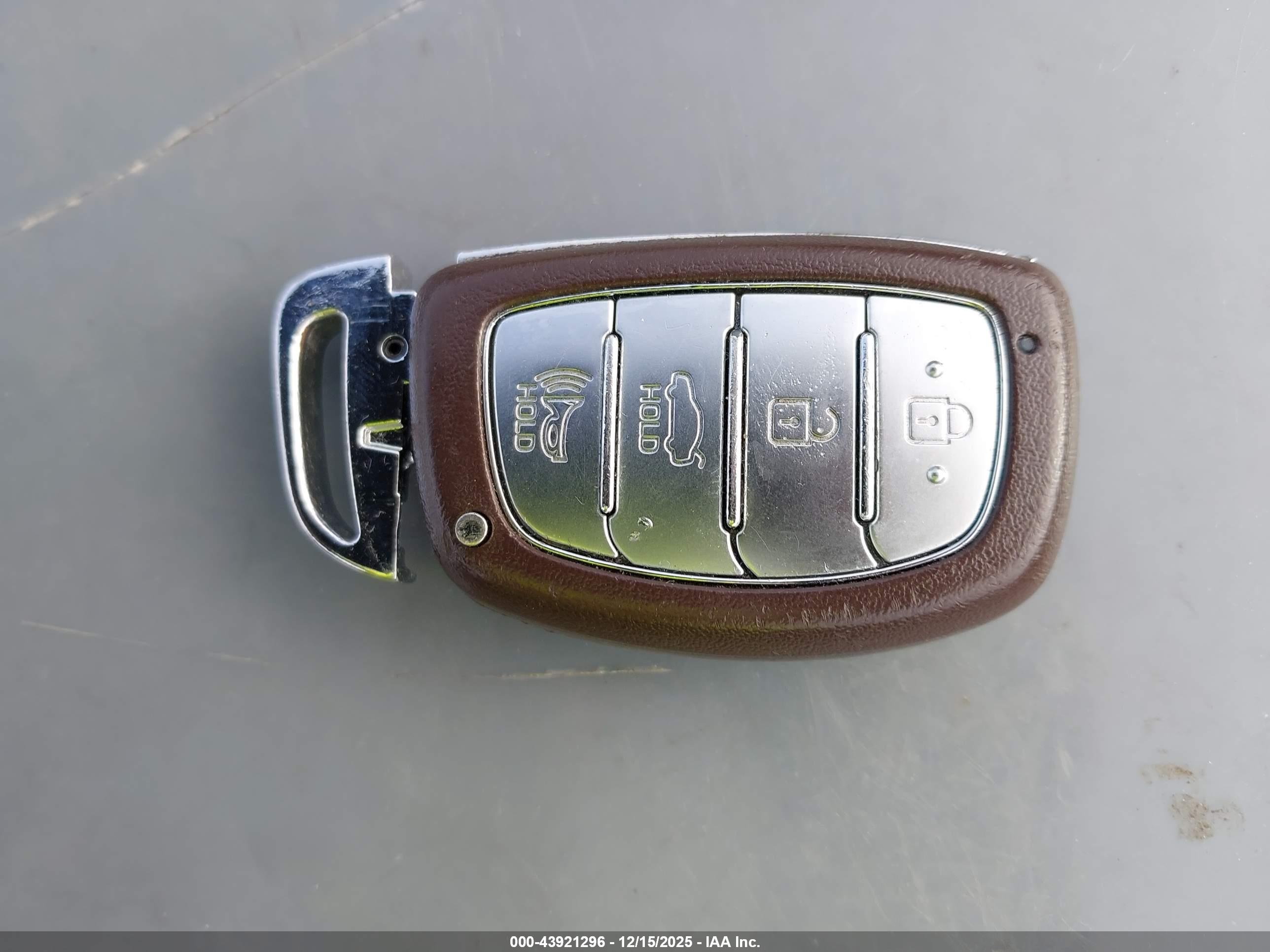 HYUNDAI SONATA image 11