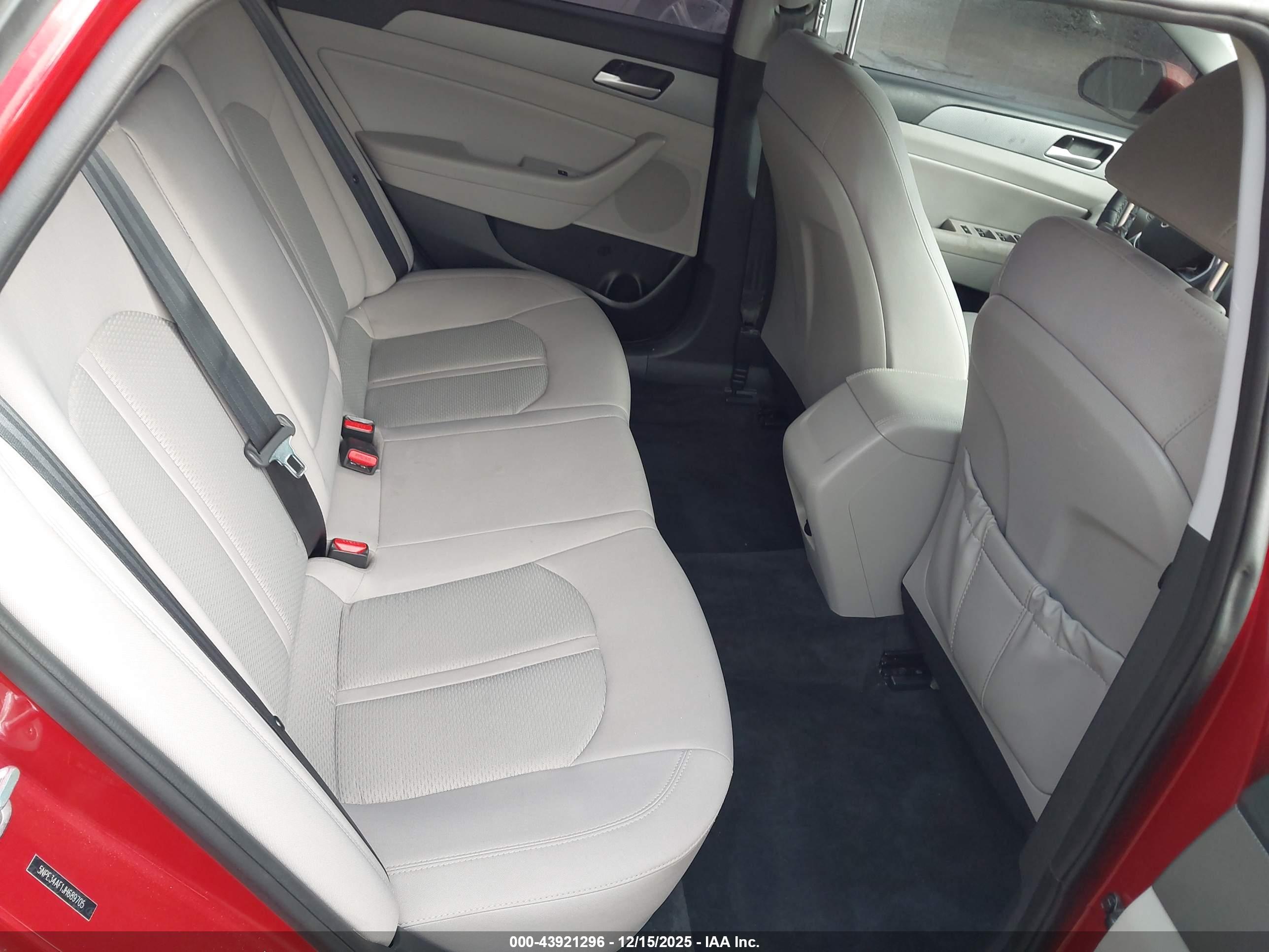 HYUNDAI SONATA image 8