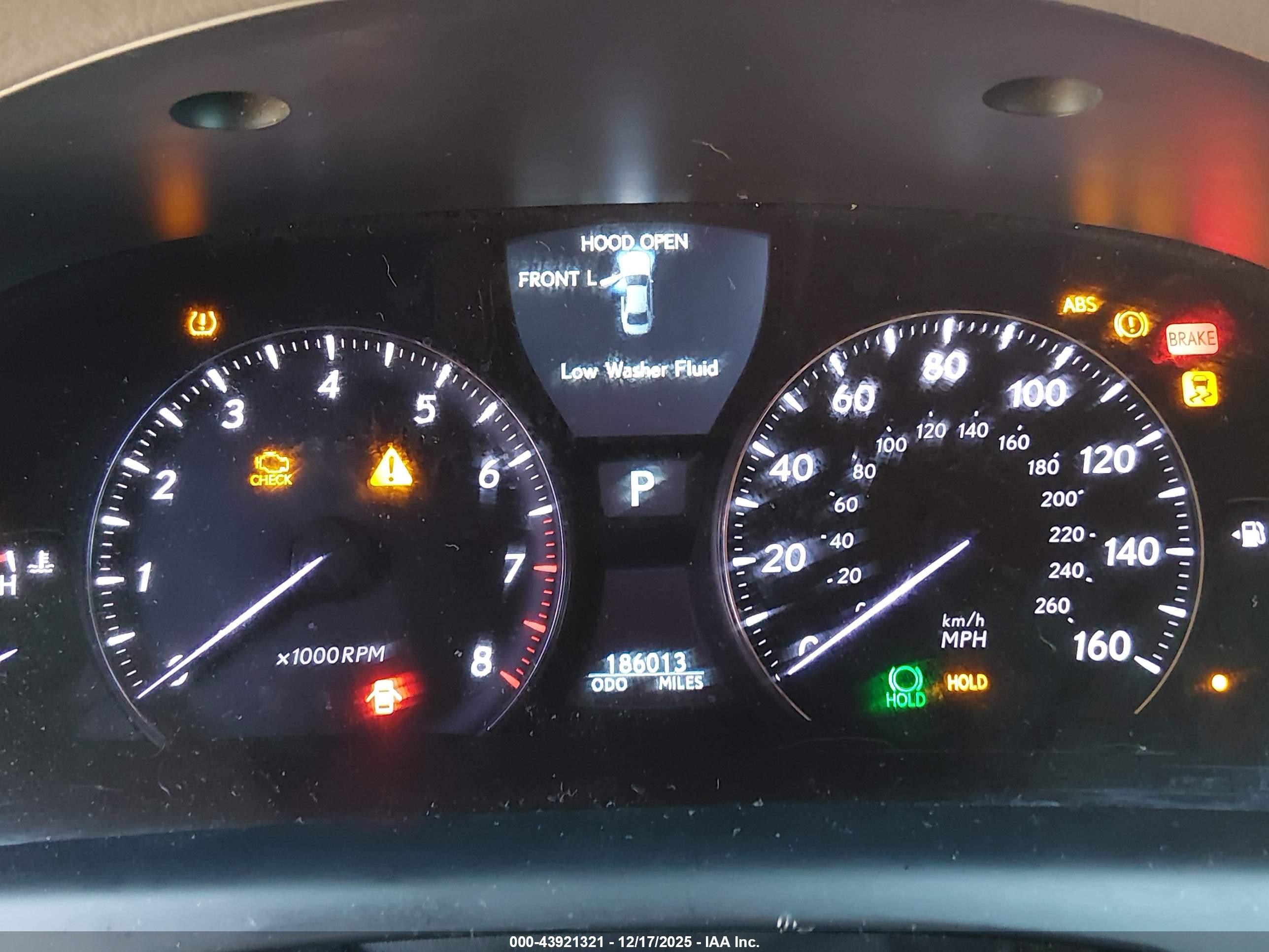 LEXUS LS image 7