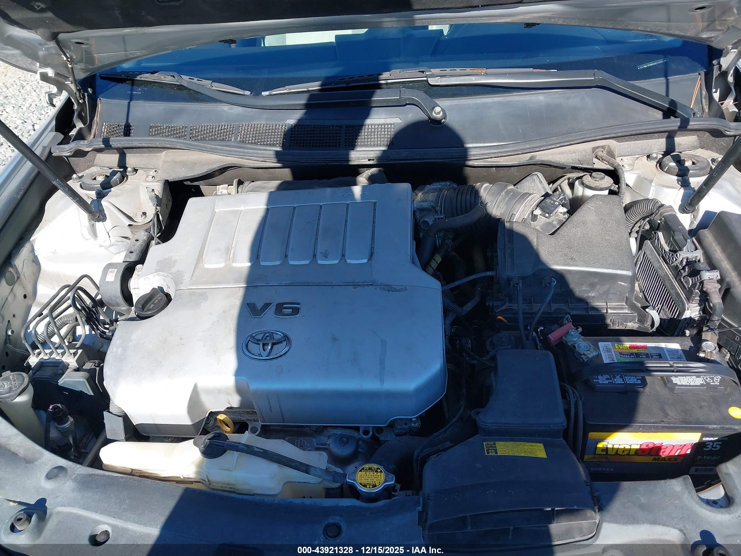 TOYOTA CAMRY image 10