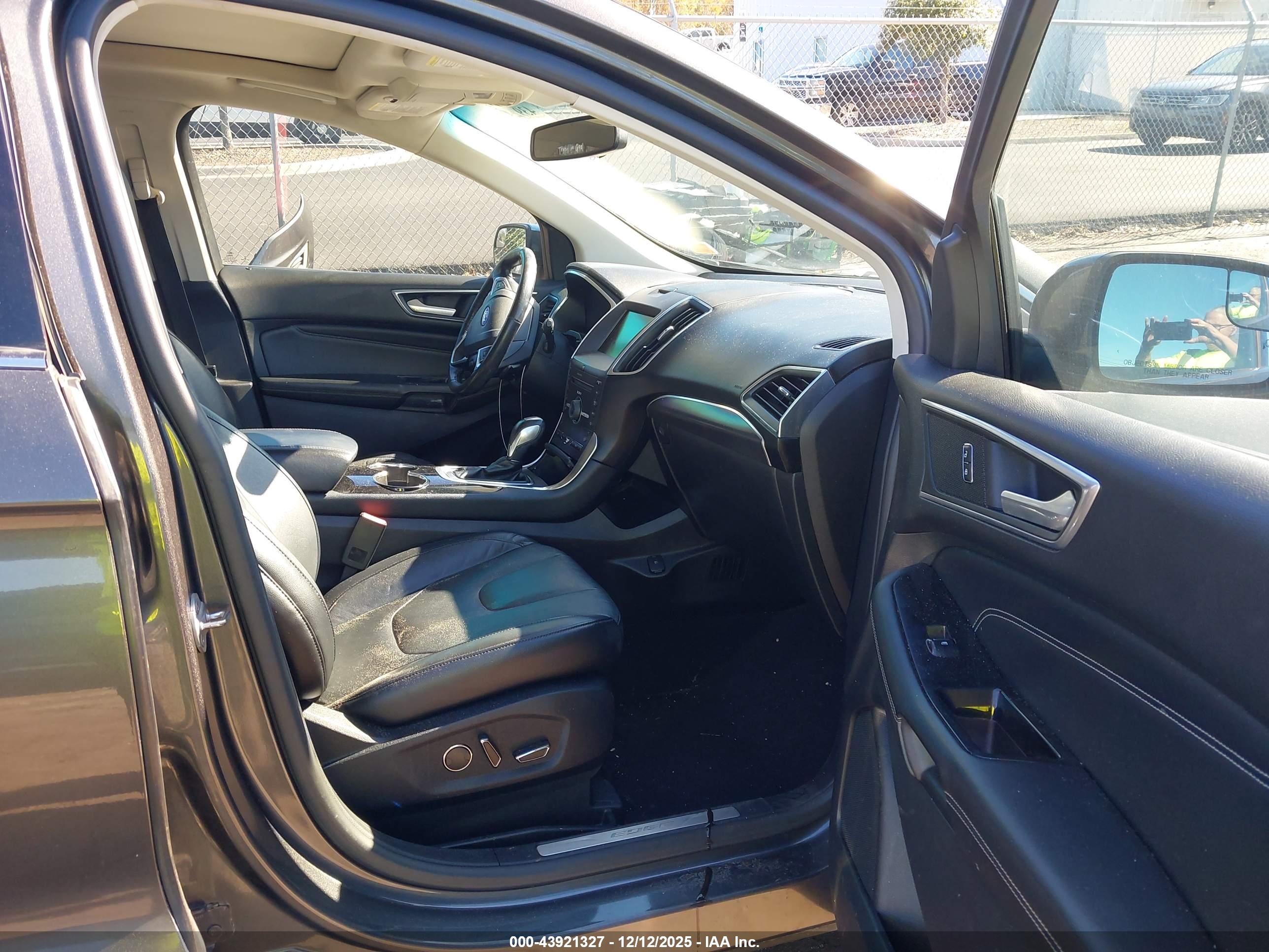 FORD EDGE image 5