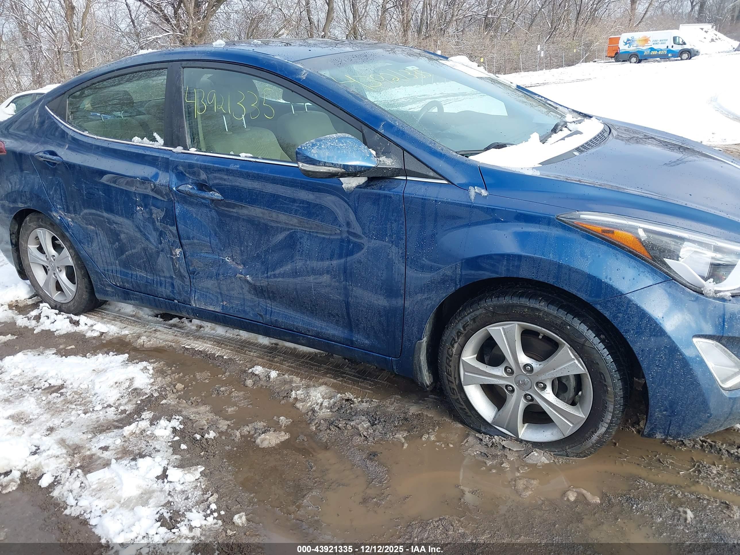 HYUNDAI ELANTRA image 6