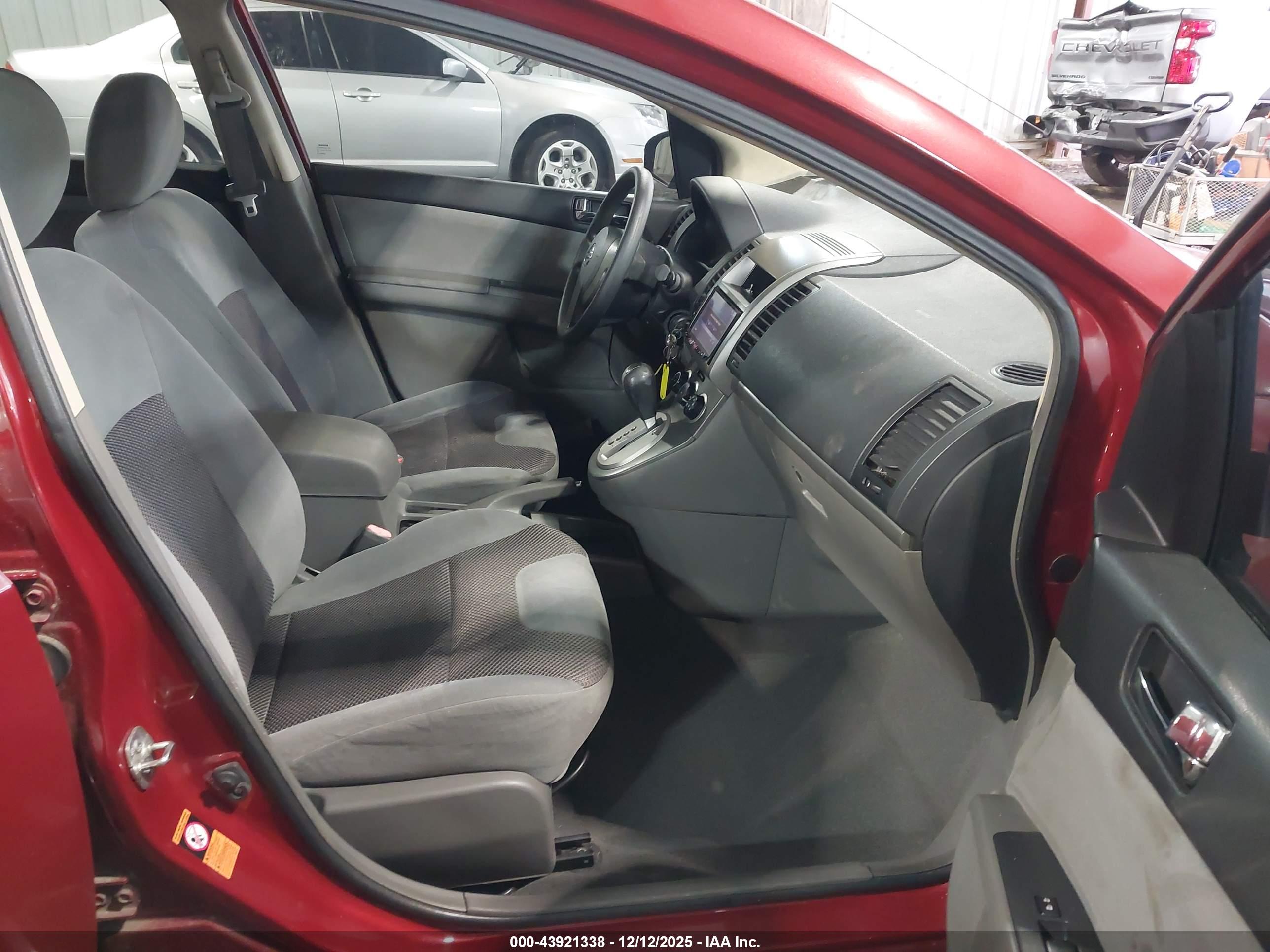 NISSAN SENTRA image 5