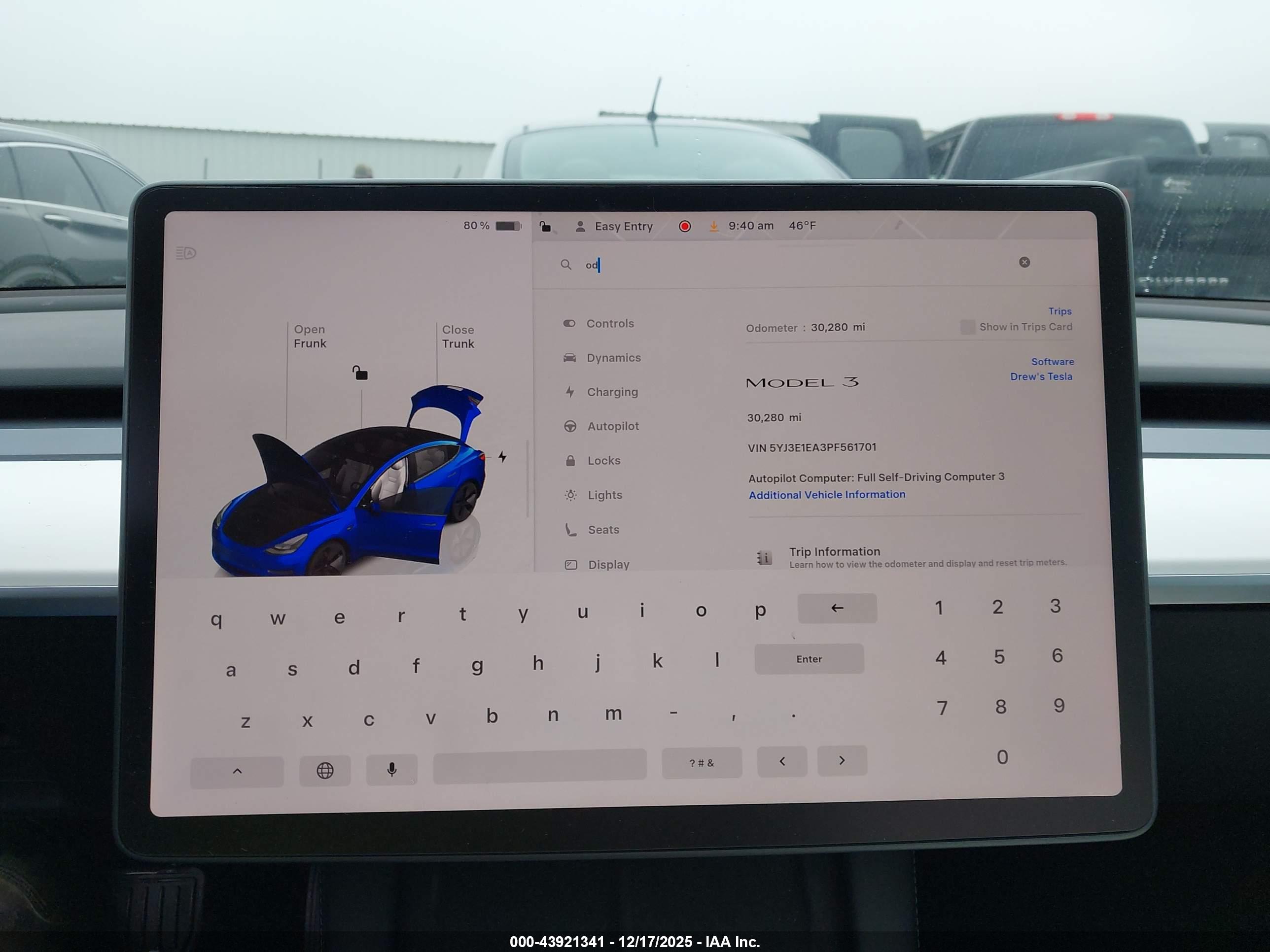 TESLA MODEL image 7