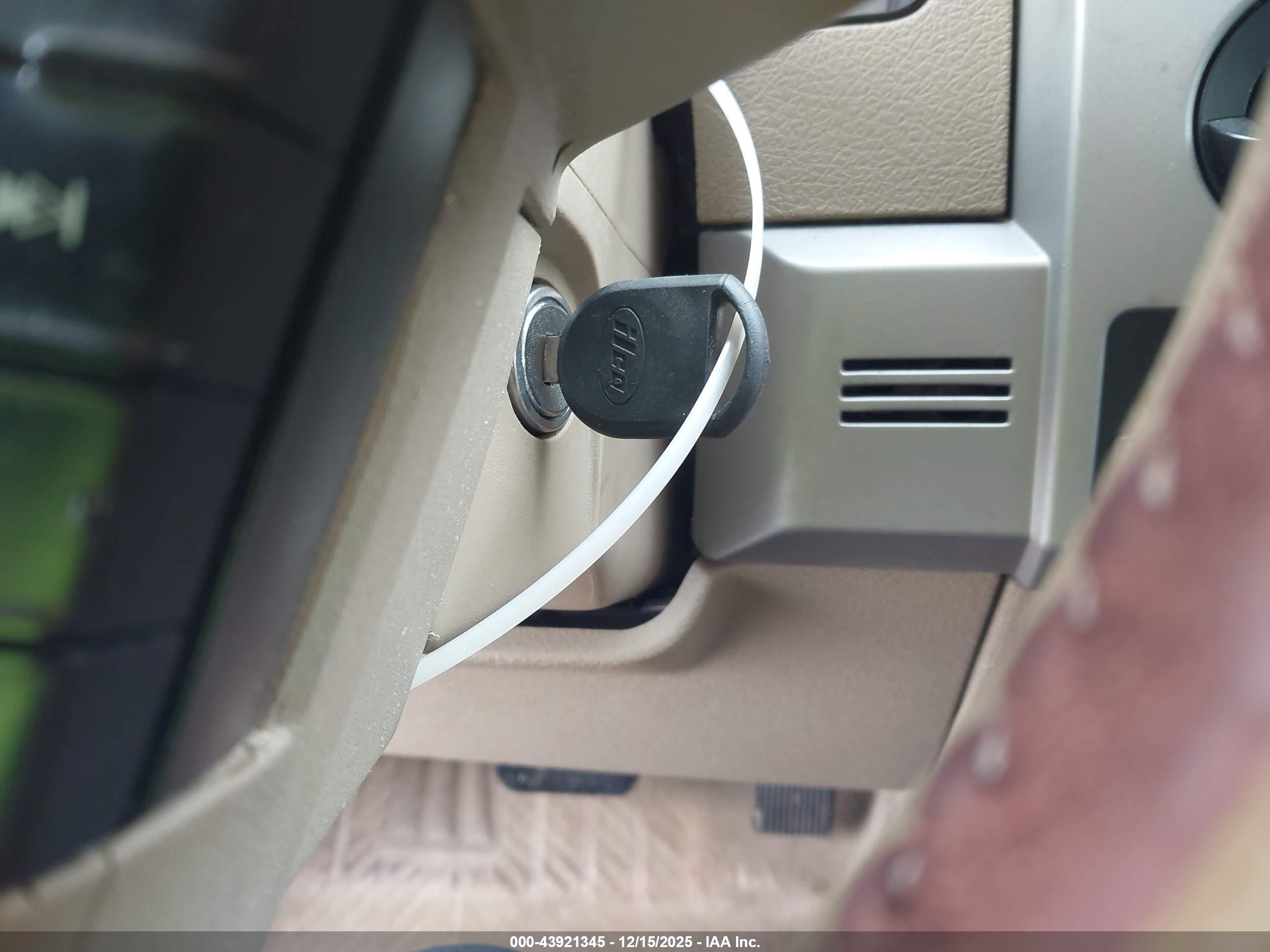 FORD F-150 image 11