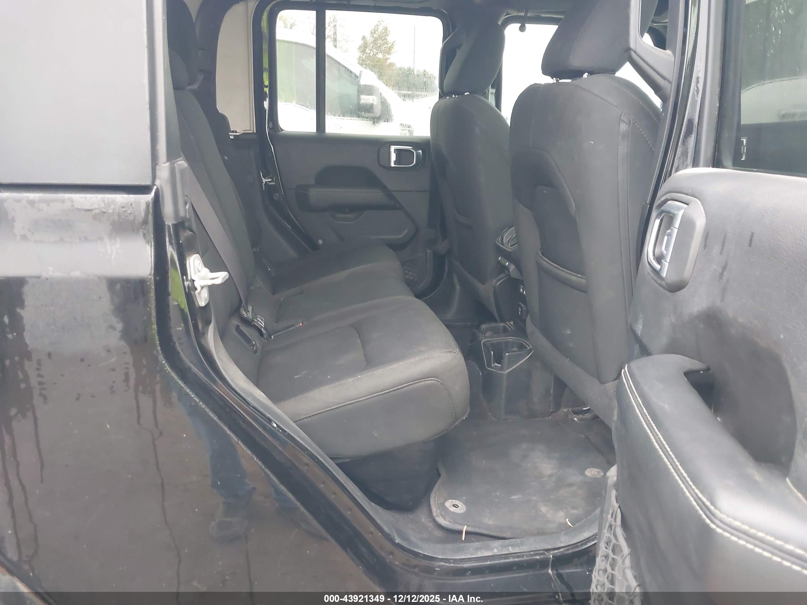 JEEP GLADIATOR image 8