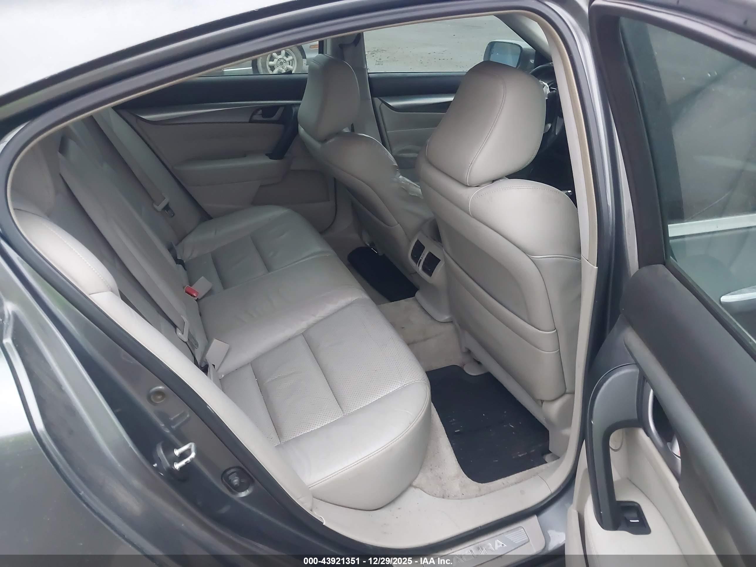 ACURA TL image 8