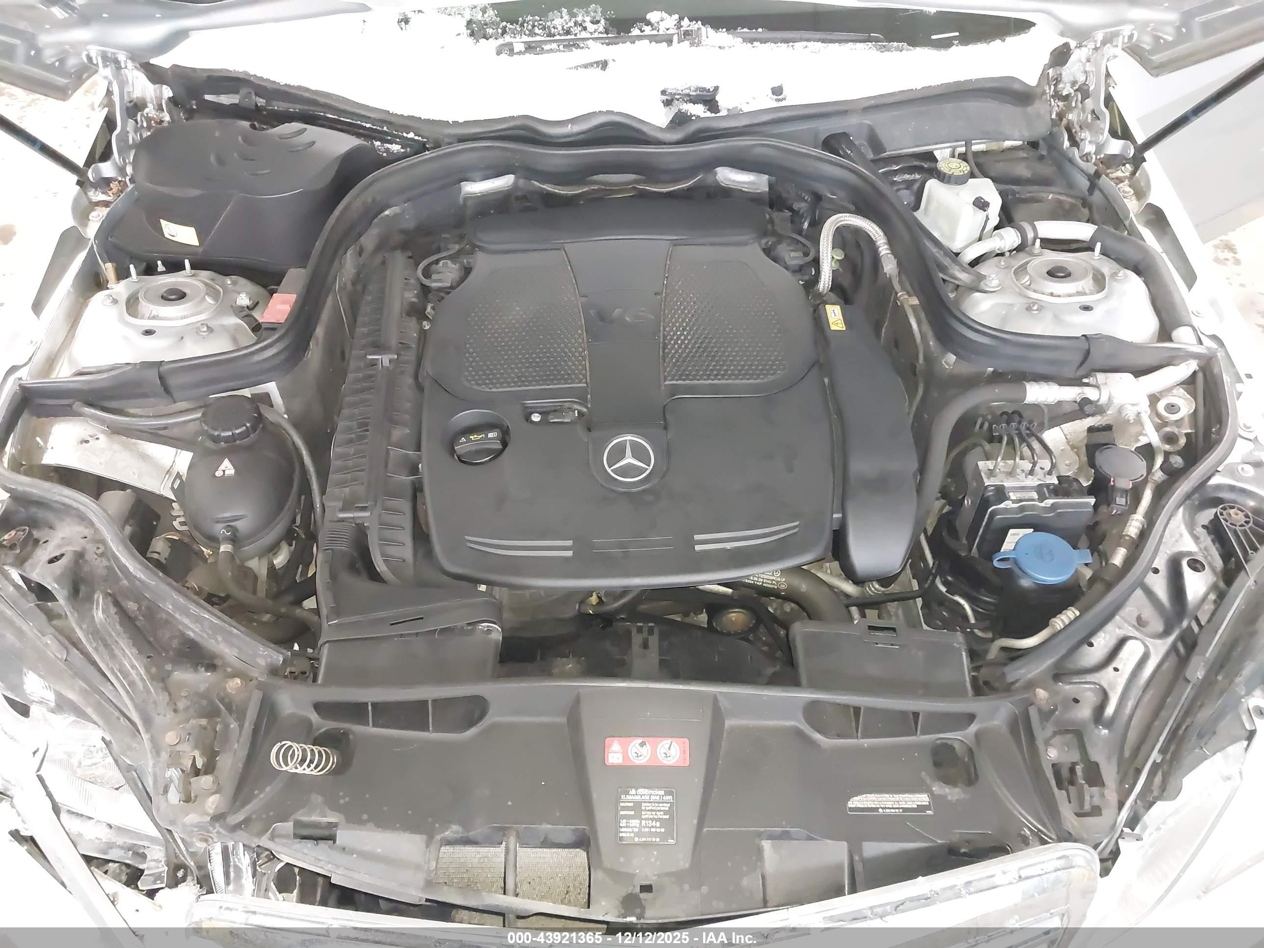 MERCEDES-BENZ E image 10