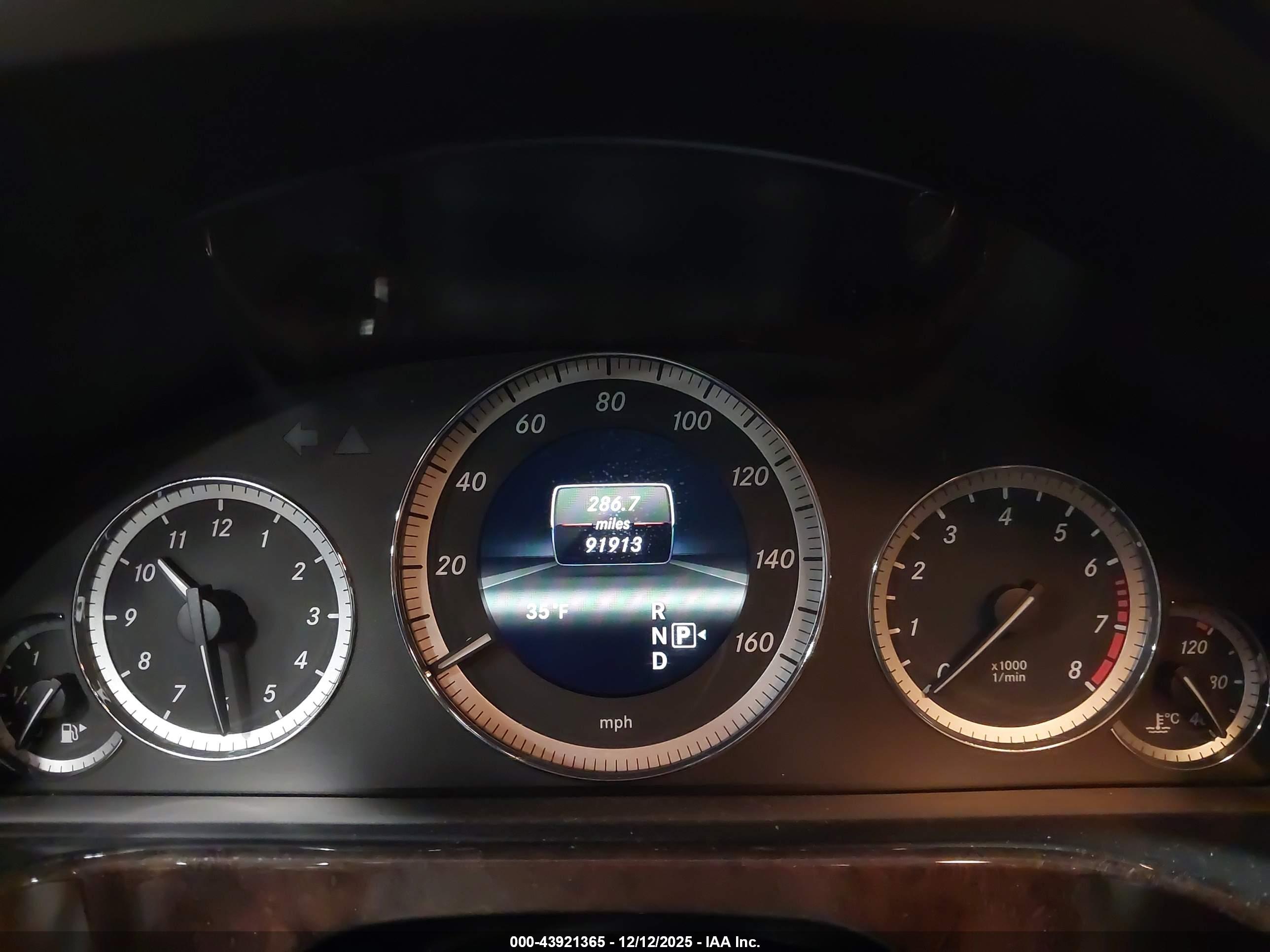 MERCEDES-BENZ E image 7