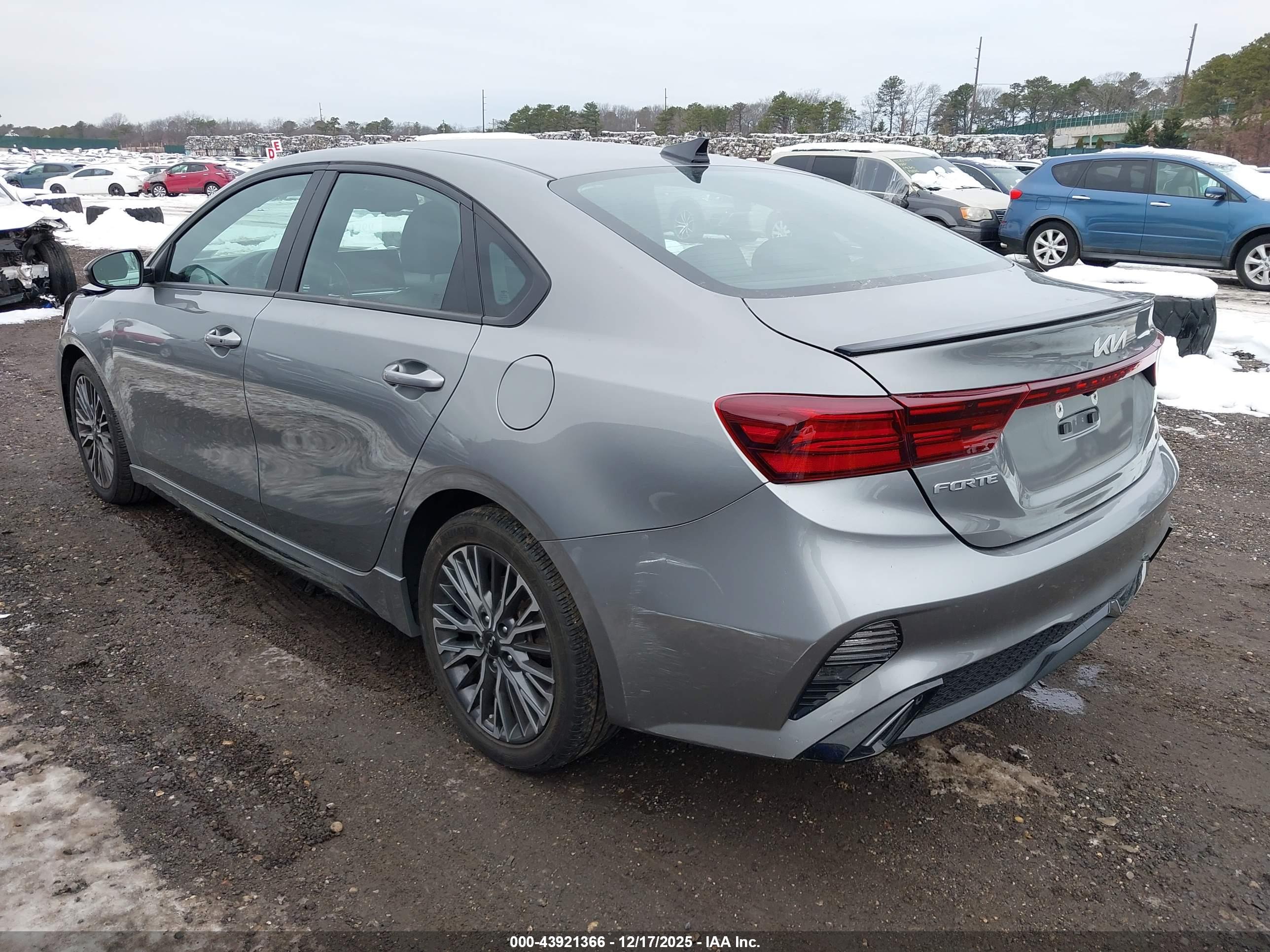 KIA FORTE image 3
