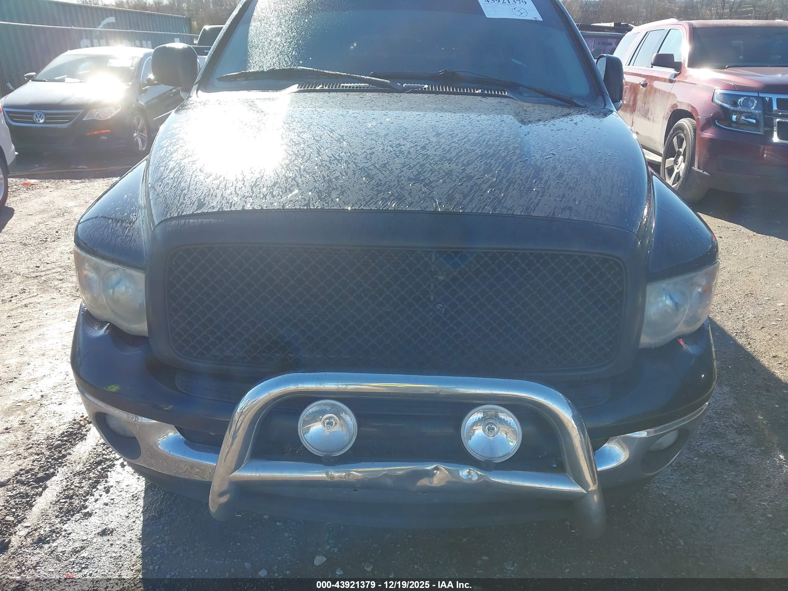 DODGE RAM image 6