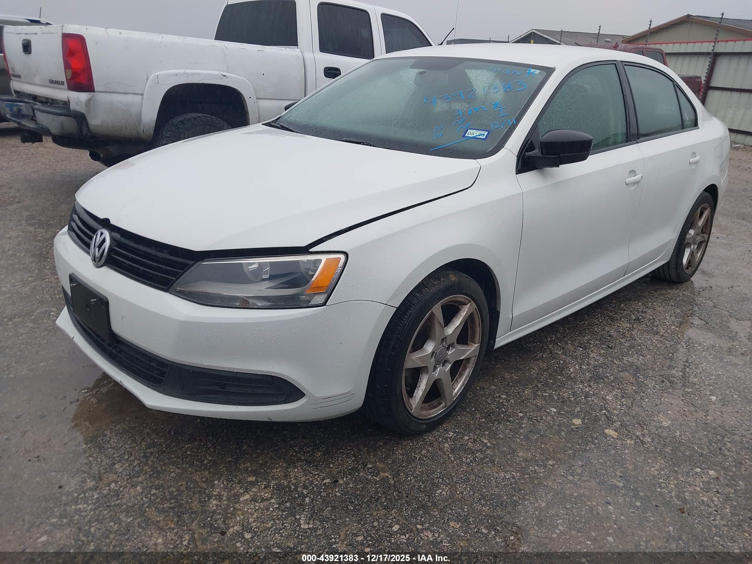VOLKSWAGEN JETTA image 2
