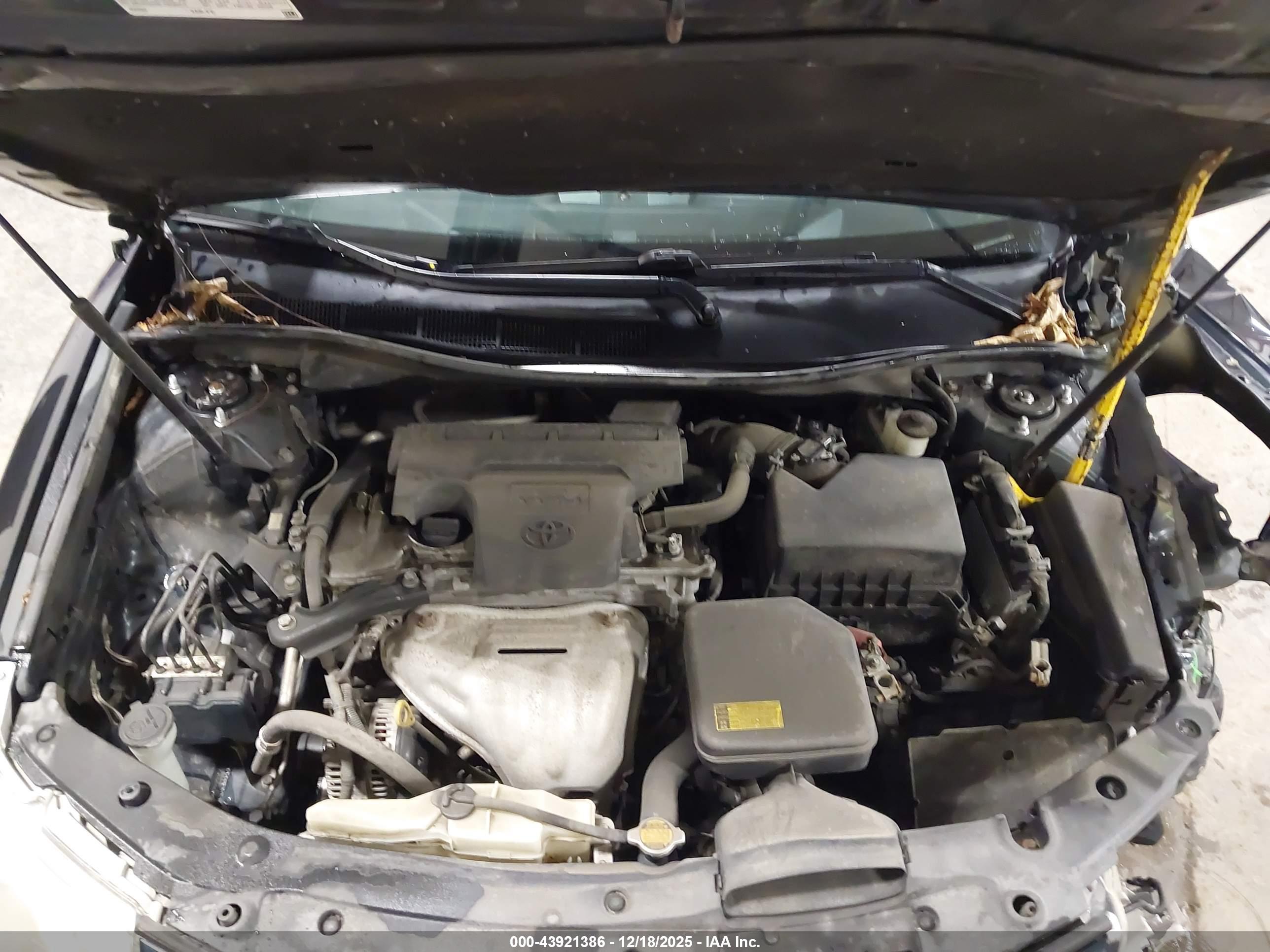 TOYOTA CAMRY image 10