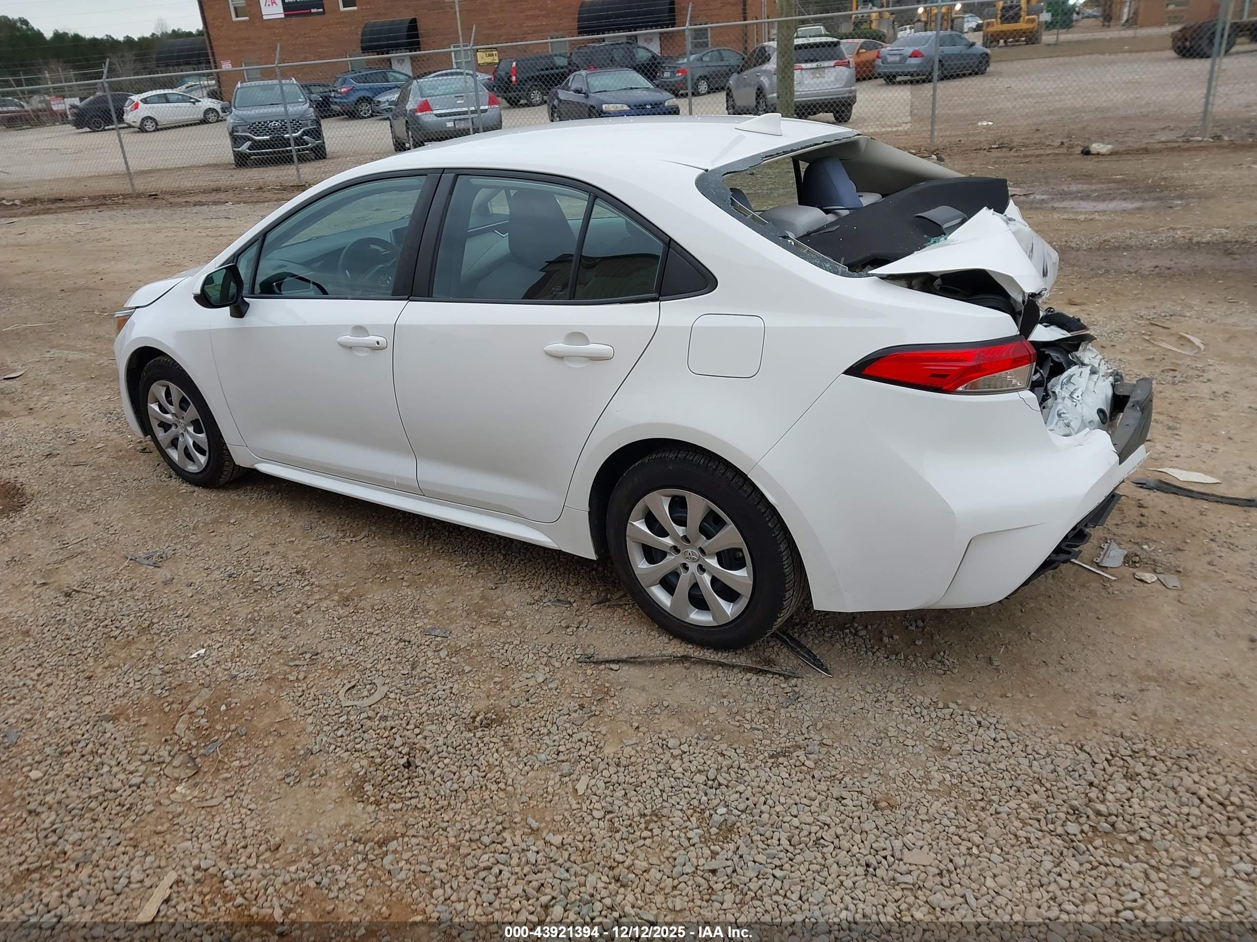 TOYOTA COROLLA image 3